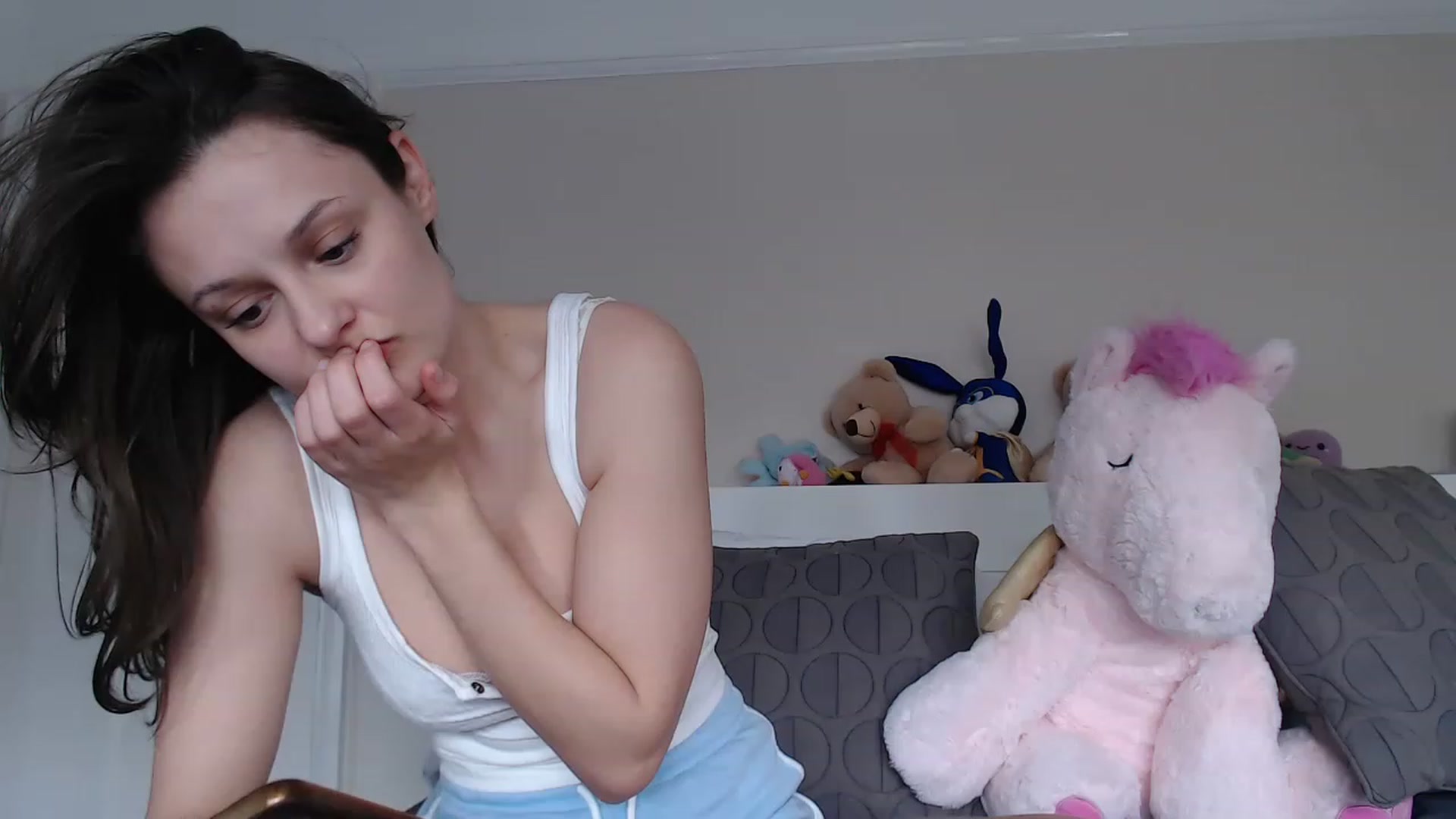Gallery image thumbnail from ruby_oharax's myfreecams stream on, 04/17/2023, 15:16 image 5 of 20