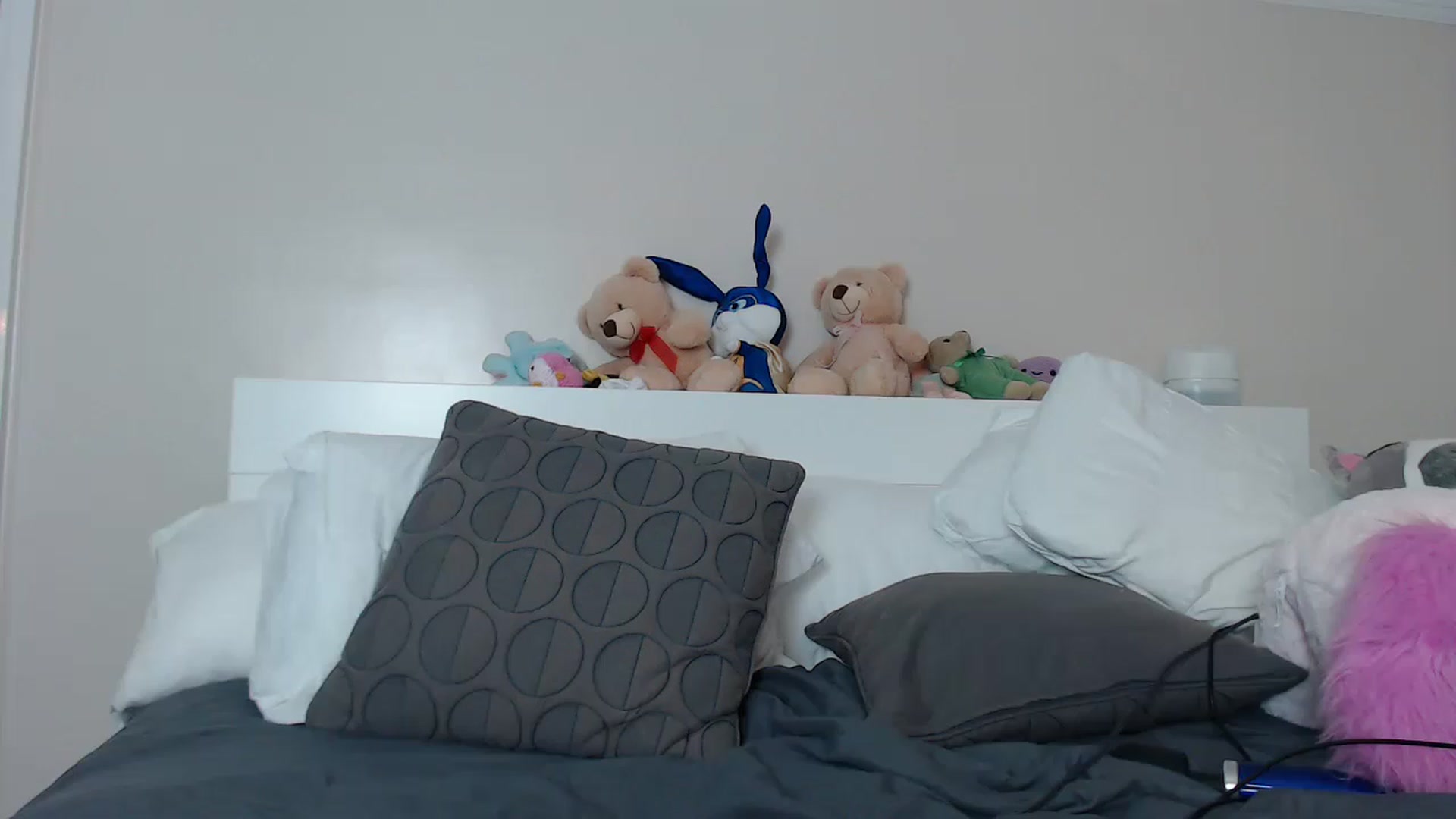 Gallery image thumbnail from ruby_oharax's myfreecams stream on, 04/19/2023, 23:46 image 2 of 20