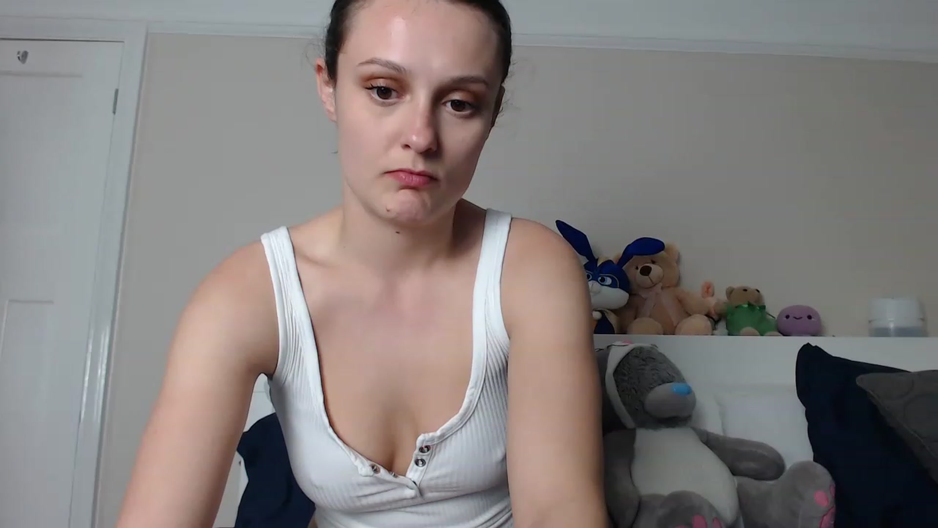 Gallery image thumbnail from ruby_oharax's myfreecams stream on, 05/06/2023, 18:05 image 14 of 20