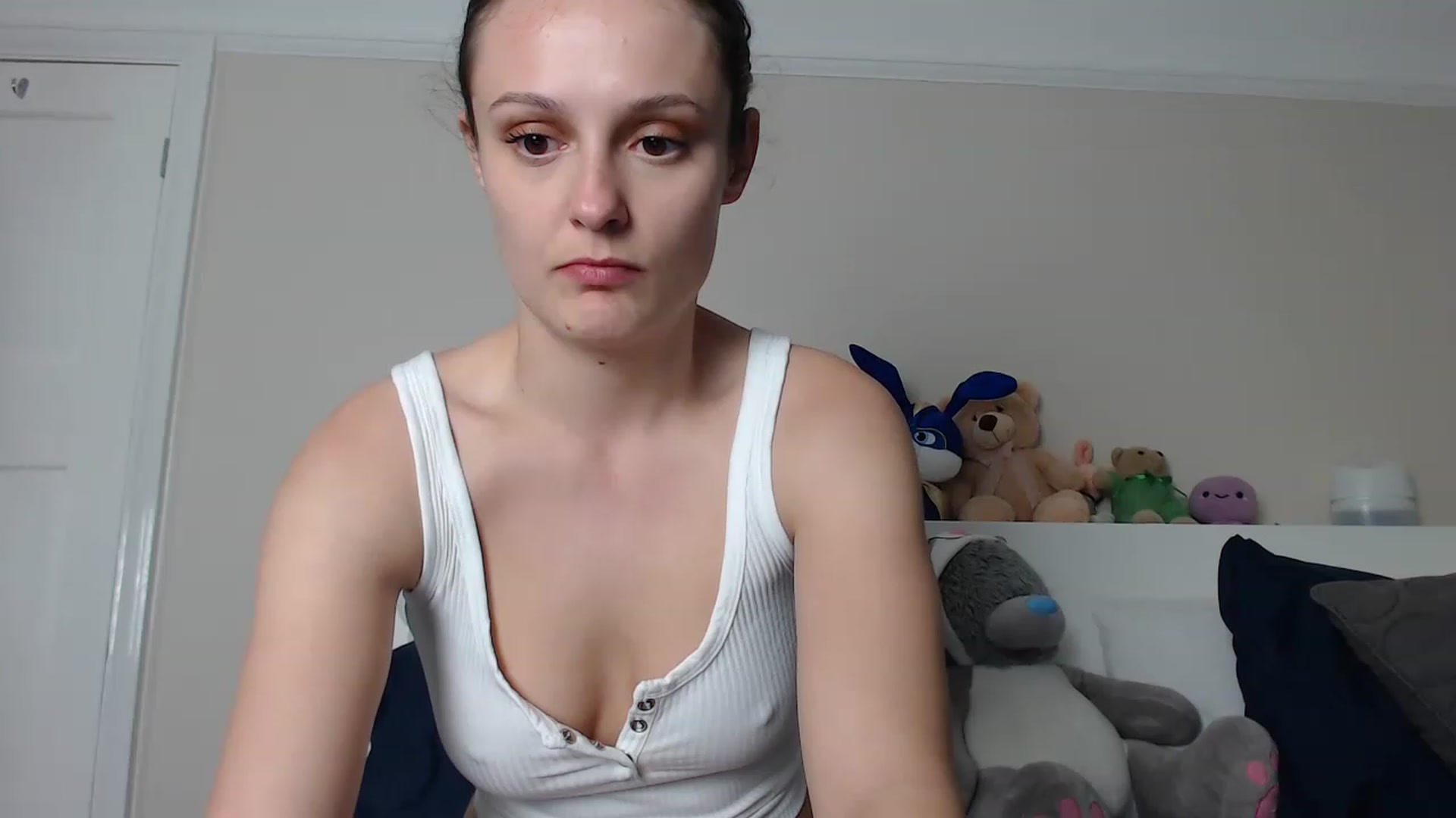 Gallery image thumbnail from ruby_oharax's myfreecams stream on, 05/06/2023, 18:05 image 13 of 20