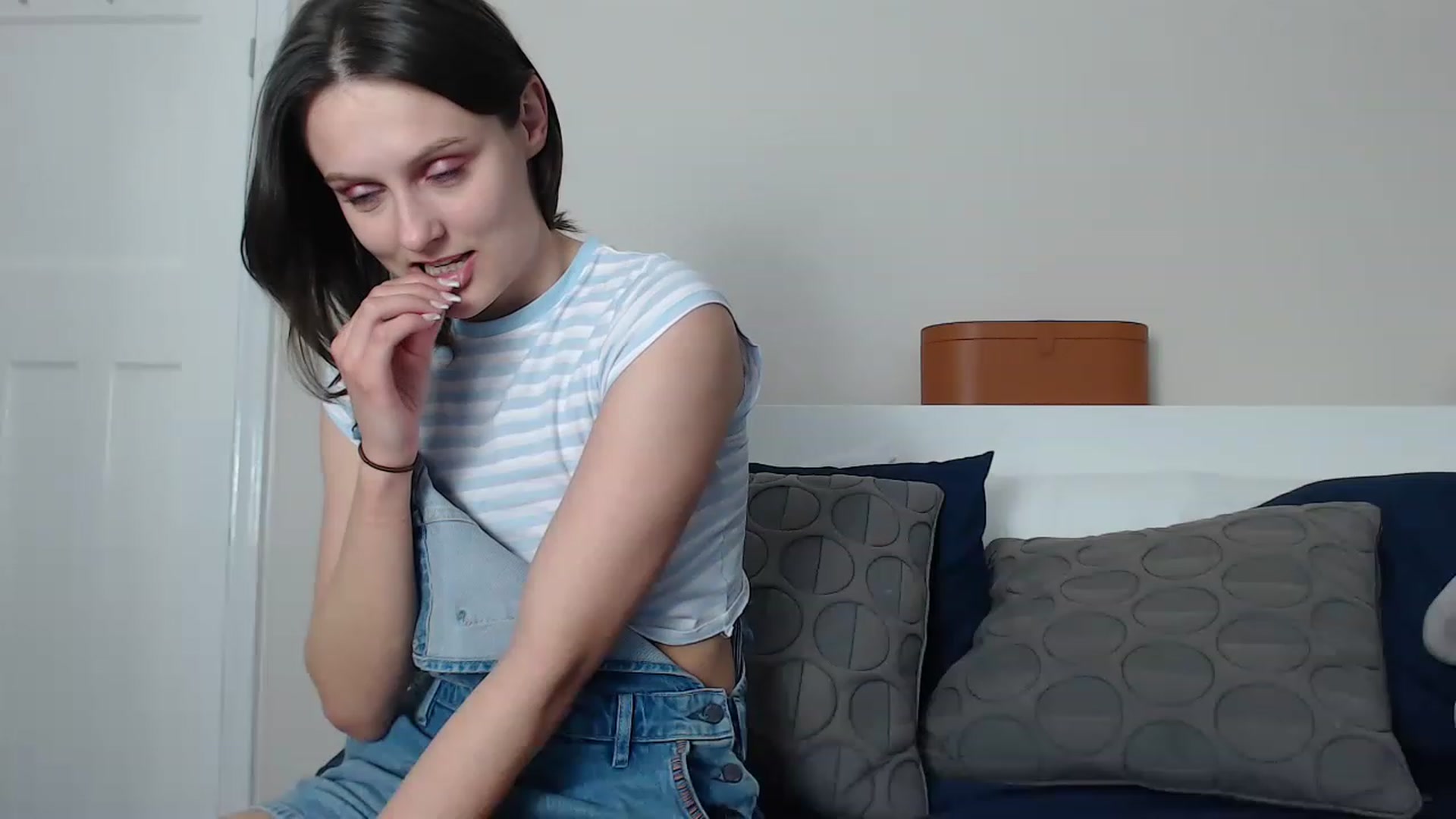 Gallery image thumbnail from ruby_oharax's myfreecams stream on, 05/10/2023, 15:12 image 7 of 20