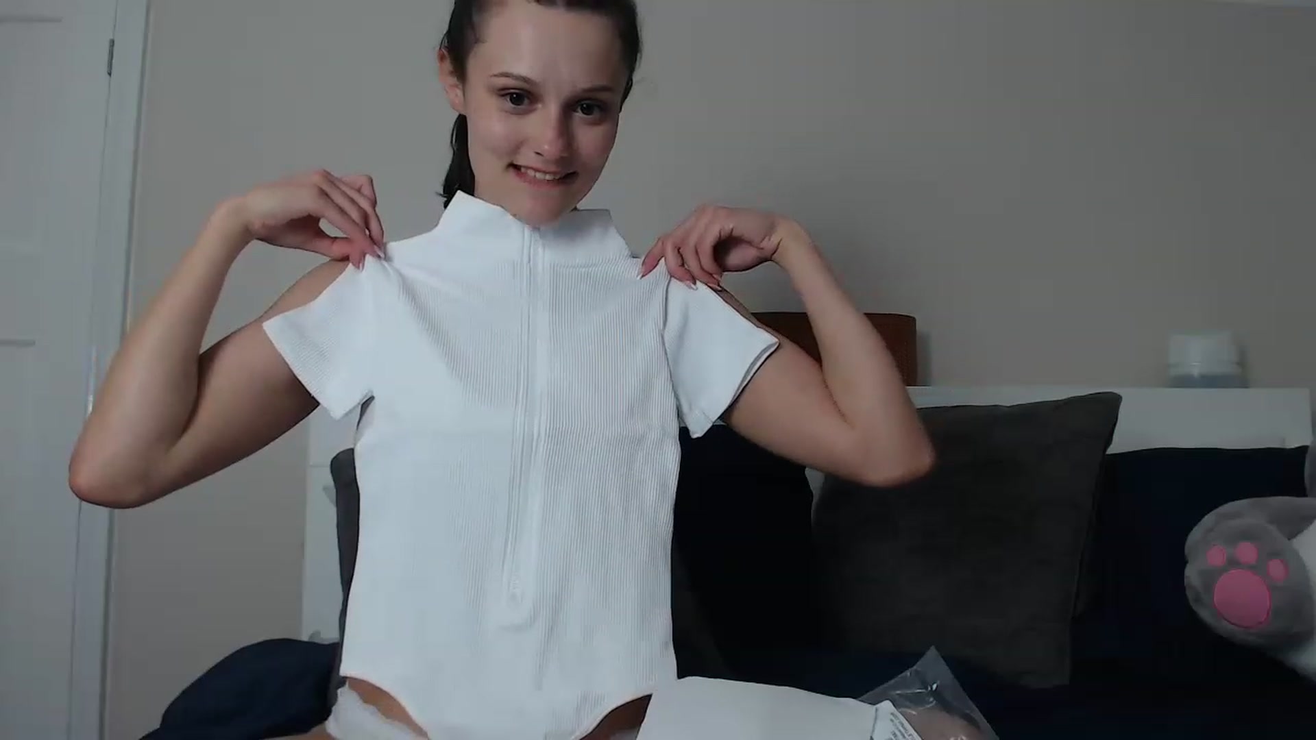 Gallery image thumbnail from ruby_oharax's myfreecams stream on, 05/11/2023, 14:15 image 10 of 20