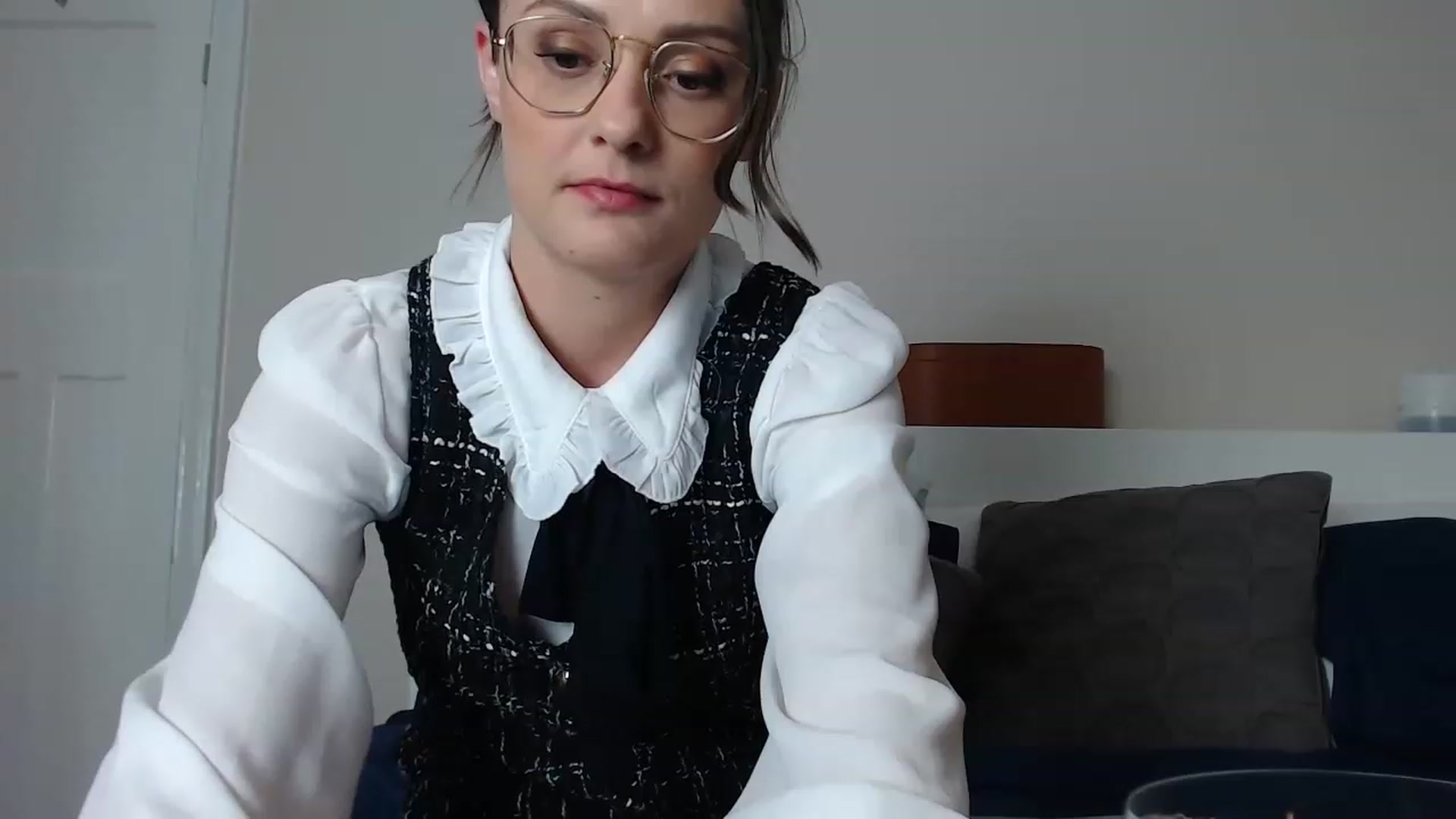 Gallery image thumbnail from ruby_oharax's myfreecams stream on, 05/18/2023, 01:17 image 20 of 20