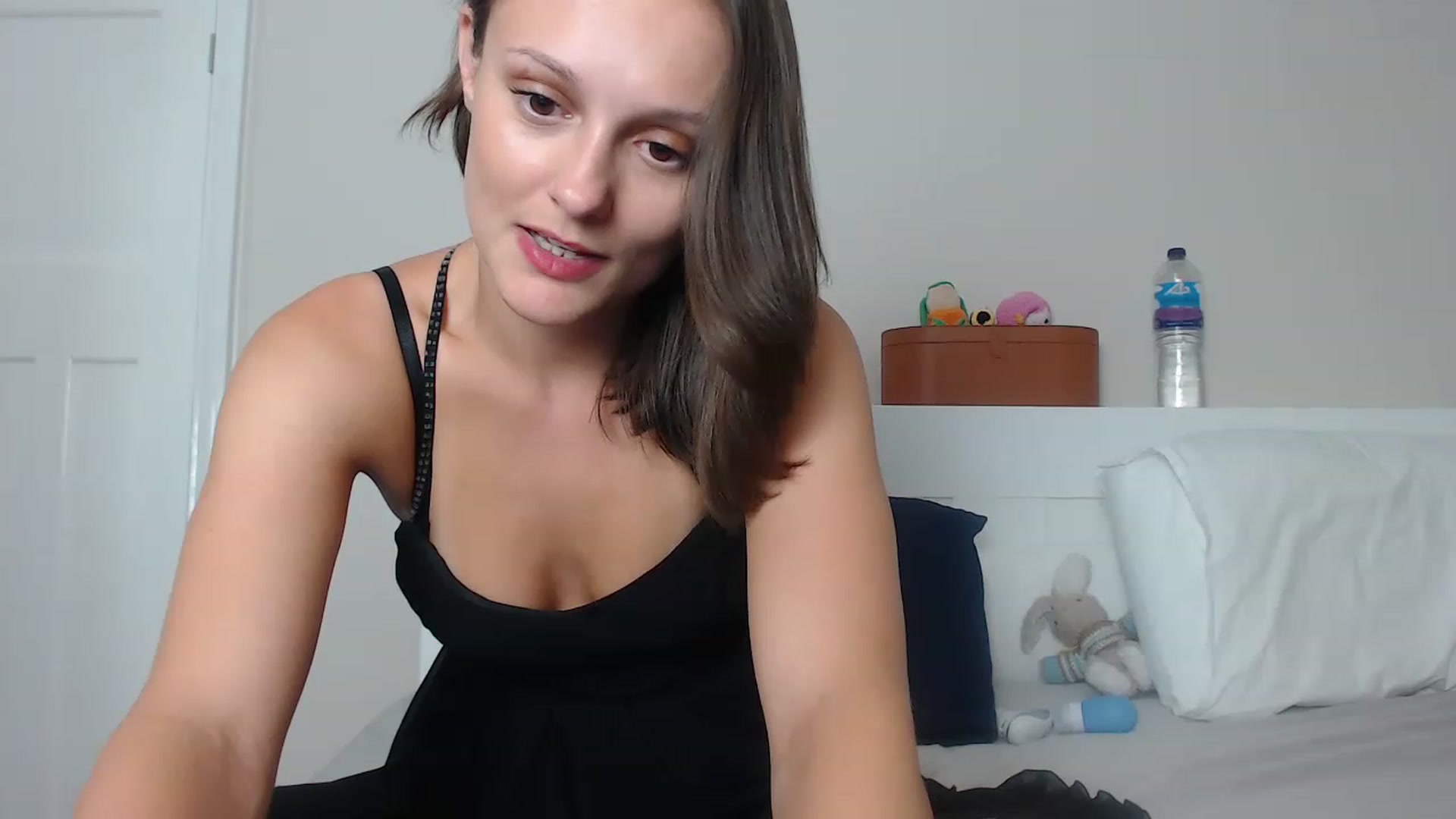 Gallery image thumbnail from ruby_oharax's myfreecams stream on, 06/29/2023, 21:53 image 17 of 20