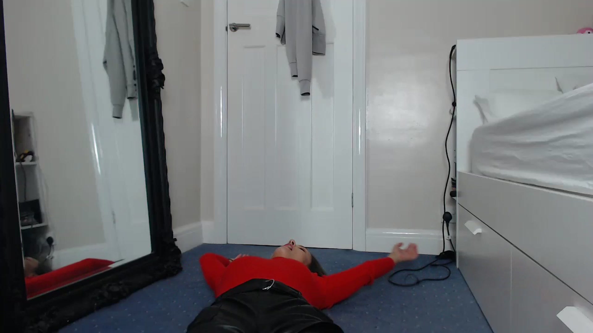 Gallery image thumbnail from ruby_oharax's myfreecams stream on, 08/03/2023, 20:30 image 11 of 20