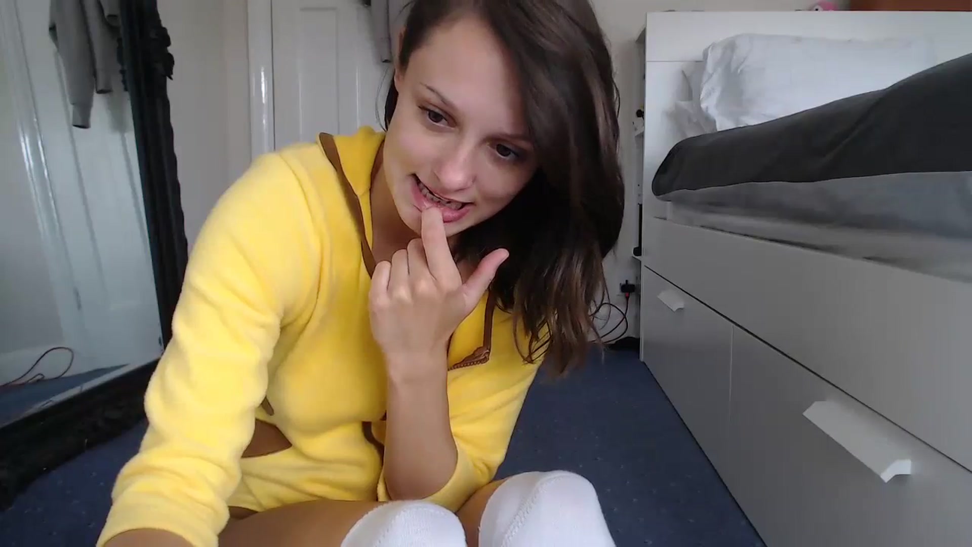 Gallery image thumbnail from ruby_oharax's myfreecams stream on, 08/04/2023, 11:26 image 4 of 20