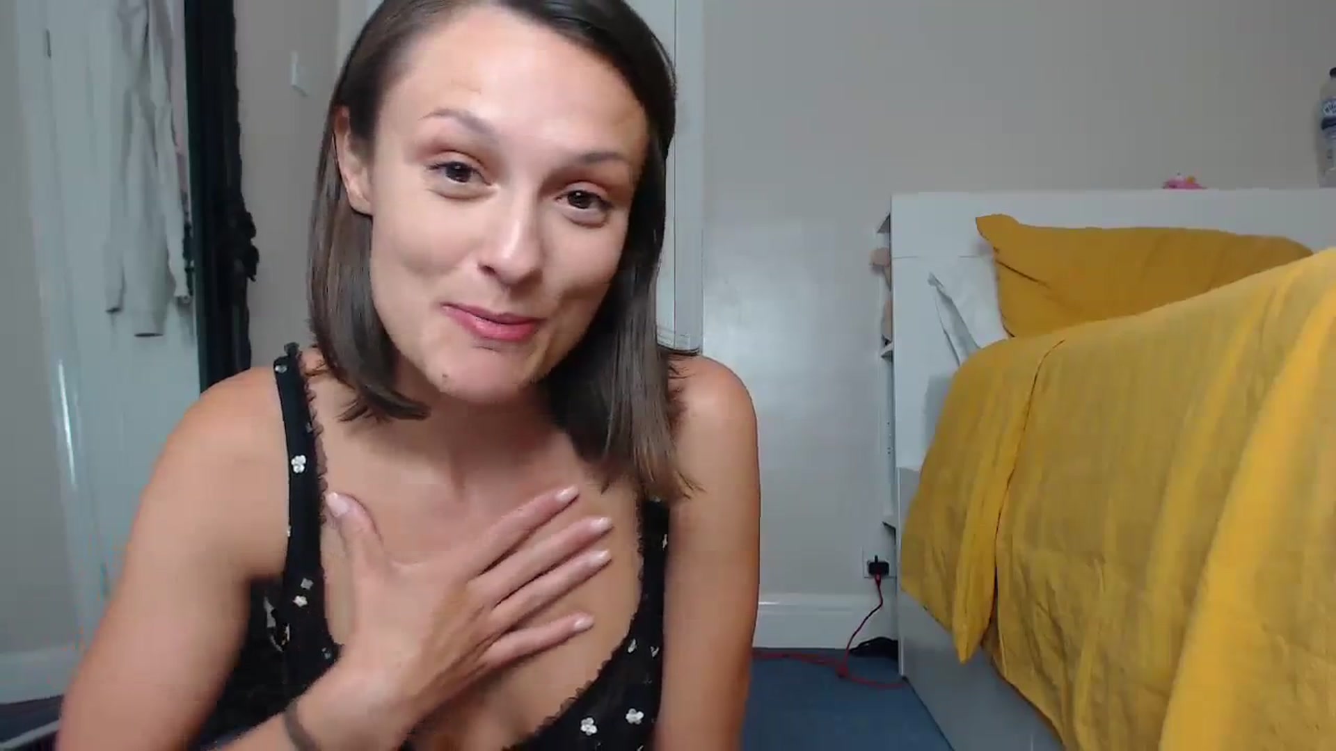 Gallery image thumbnail from ruby_oharax's myfreecams stream on, 08/29/2023, 20:07 image 11 of 20
