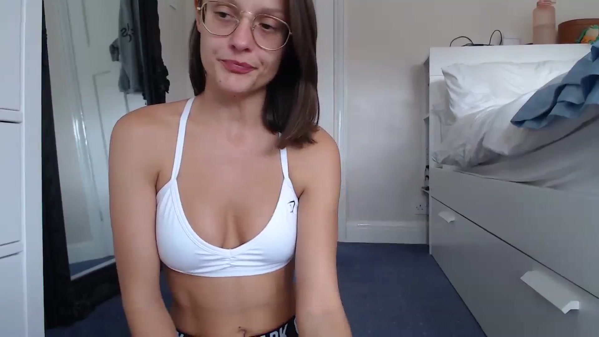Gallery image thumbnail from ruby_oharax's myfreecams stream on, 10/04/2023, 16:06 image 12 of 20