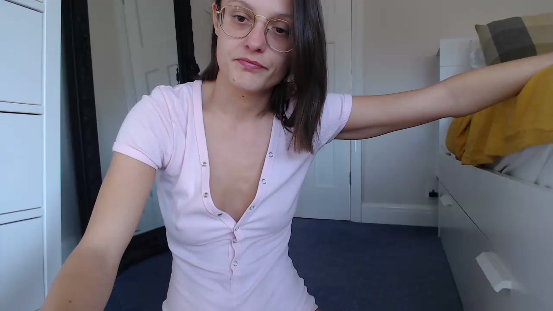 Gallery image thumbnail from ruby_oharax's myfreecams stream on, 10/22/2023, 08:43 image 17 of 20