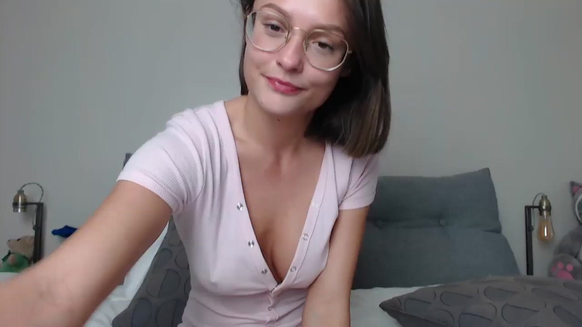 Gallery image thumbnail from ruby_oharax's myfreecams stream on, 12/28/2023, 17:18 image 18 of 20