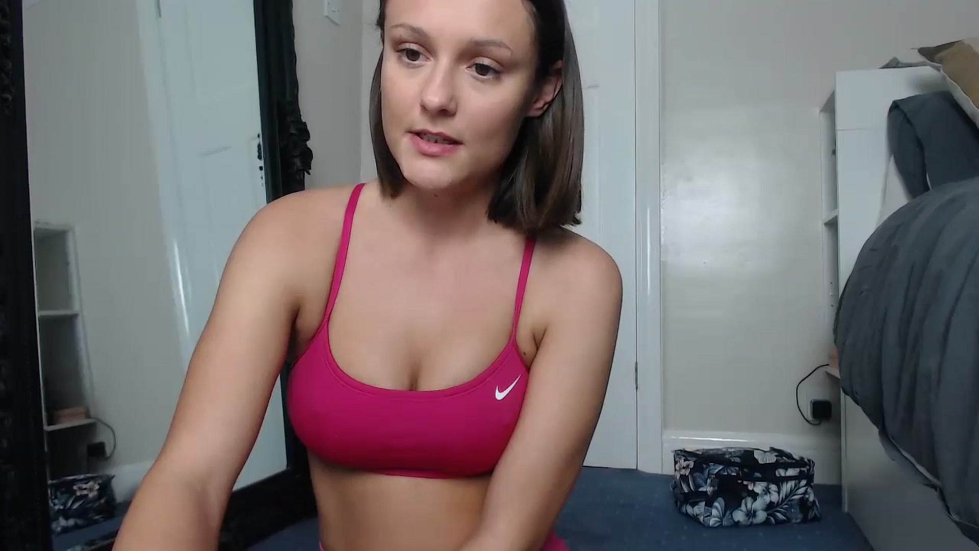 Gallery image thumbnail from ruby_oharax's myfreecams stream on, 01/04/2024, 16:16 image 10 of 20