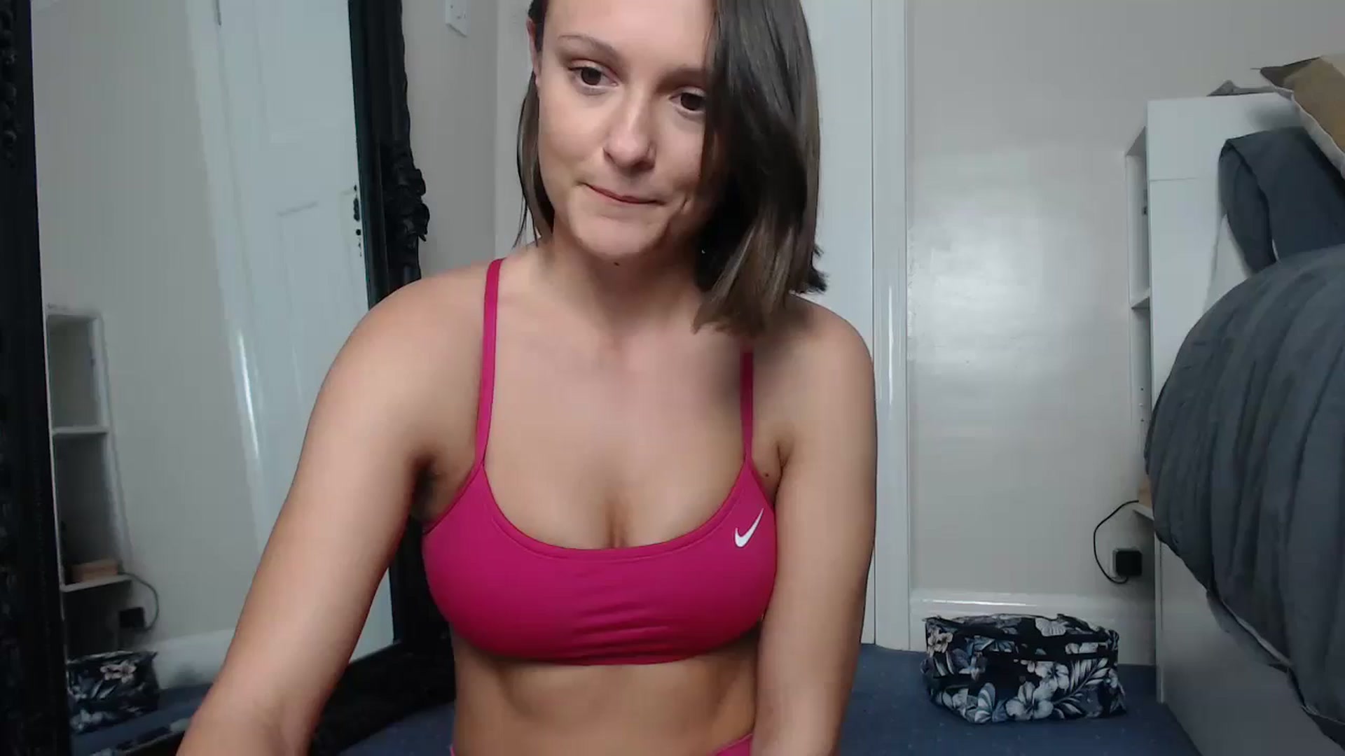 Gallery image thumbnail from ruby_oharax's myfreecams stream on, 01/04/2024, 16:16 image 11 of 20