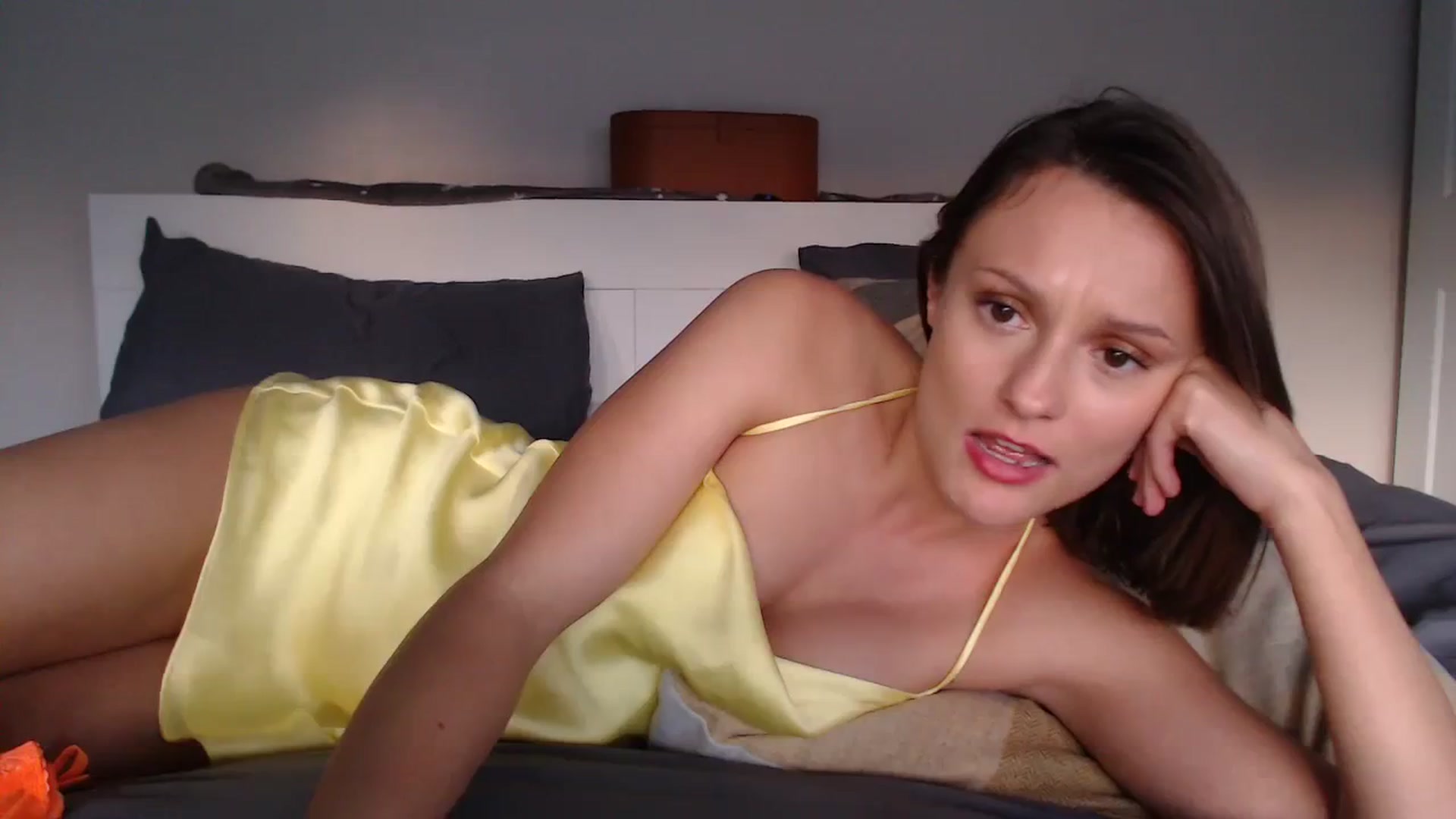 Gallery image thumbnail from ruby_oharax's myfreecams stream on, 01/15/2024, 16:18 image 7 of 20