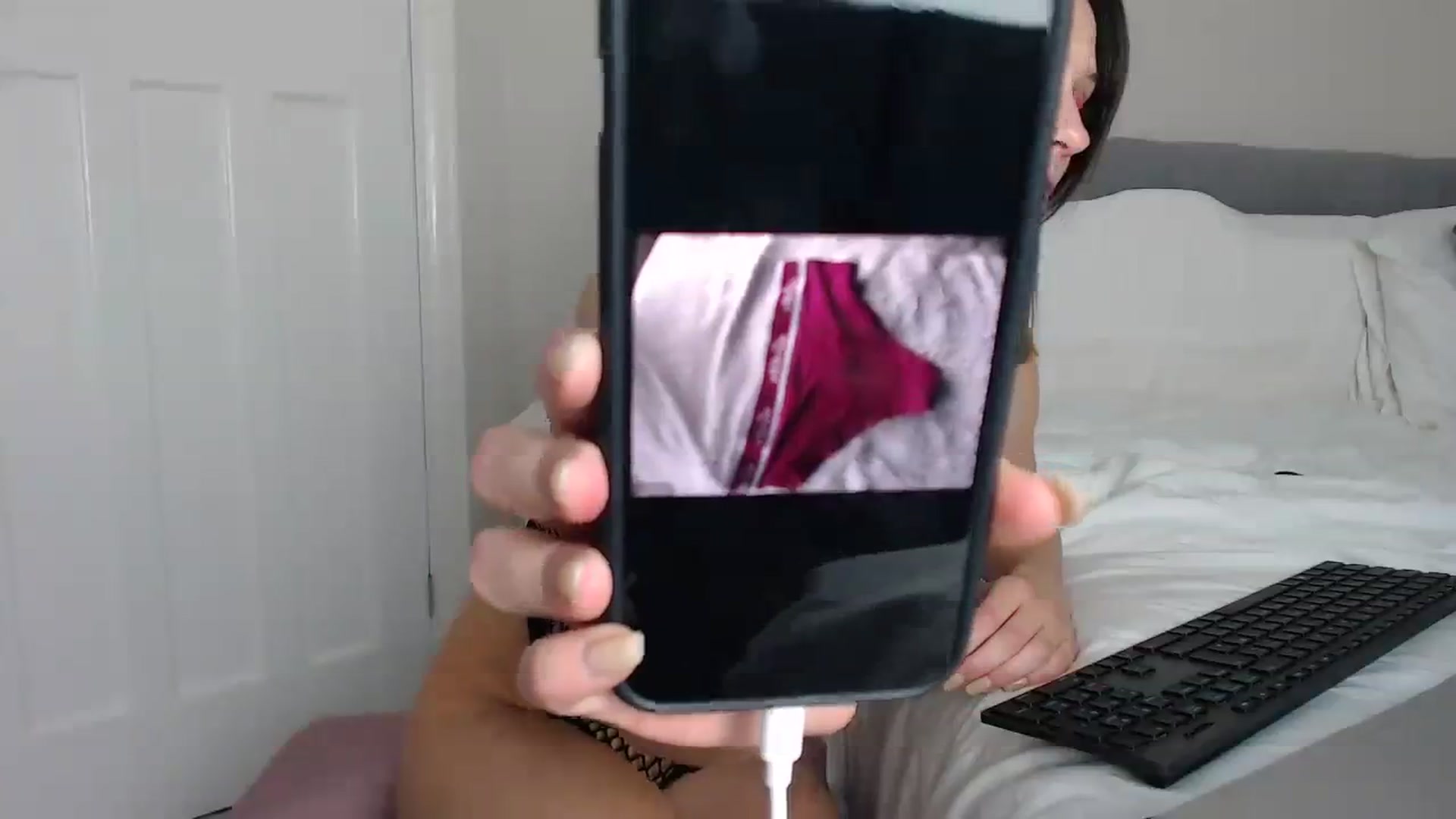 Gallery image thumbnail from ruby_oharax's myfreecams stream on, 03/12/2024, 18:15 image 6 of 20
