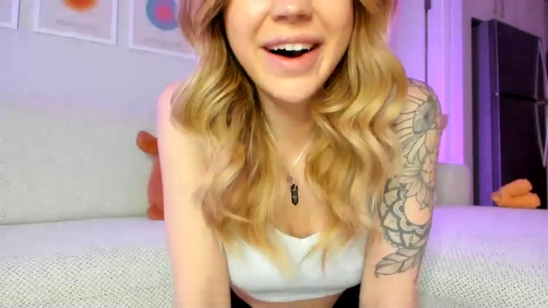 Gallery image thumbnail from ryleenova's myfreecams stream on, 02/24/2023, 03:29 image 18 of 20