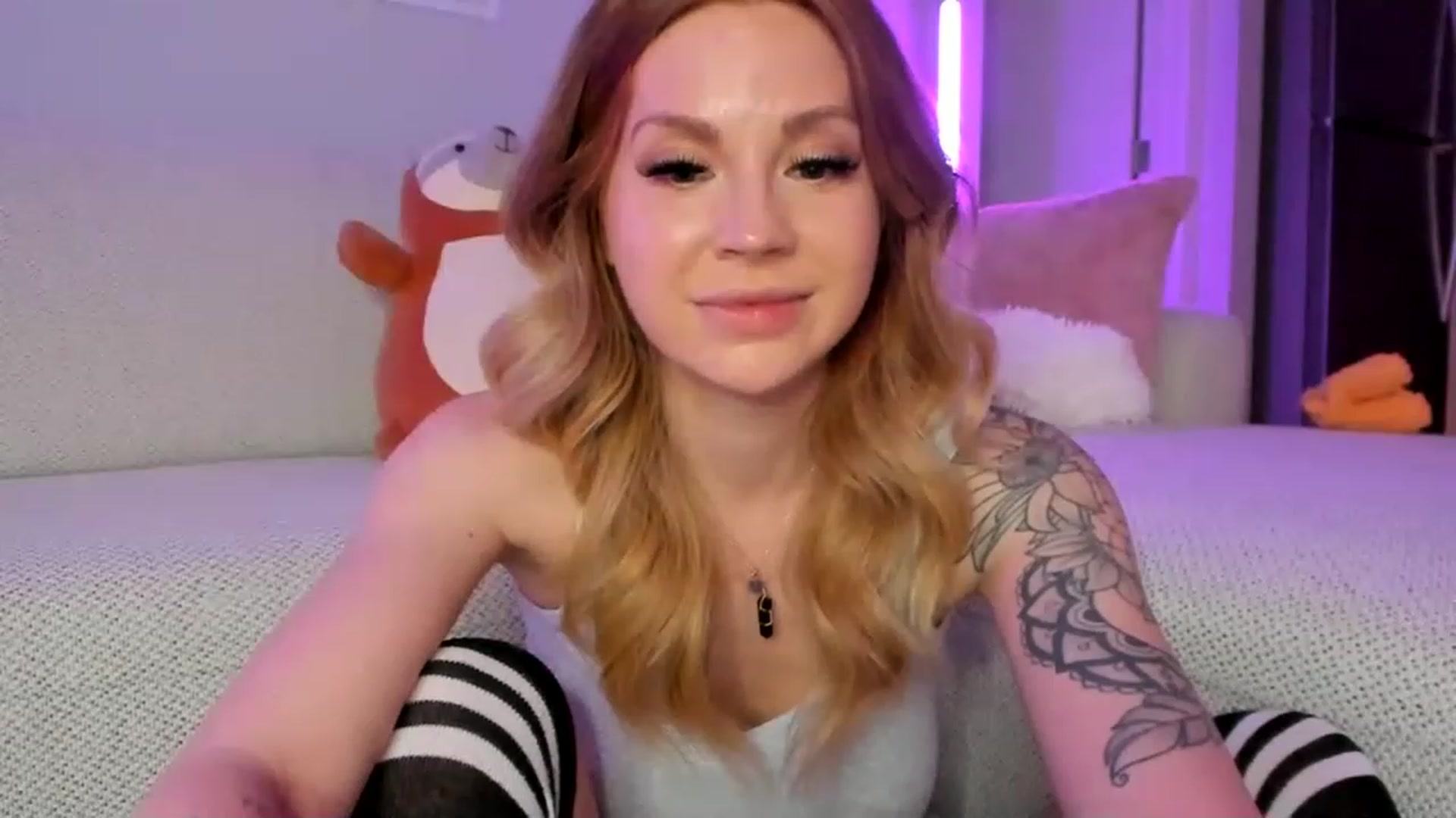 Gallery image thumbnail from ryleenova's myfreecams stream on, 02/24/2023, 03:29 image 16 of 20