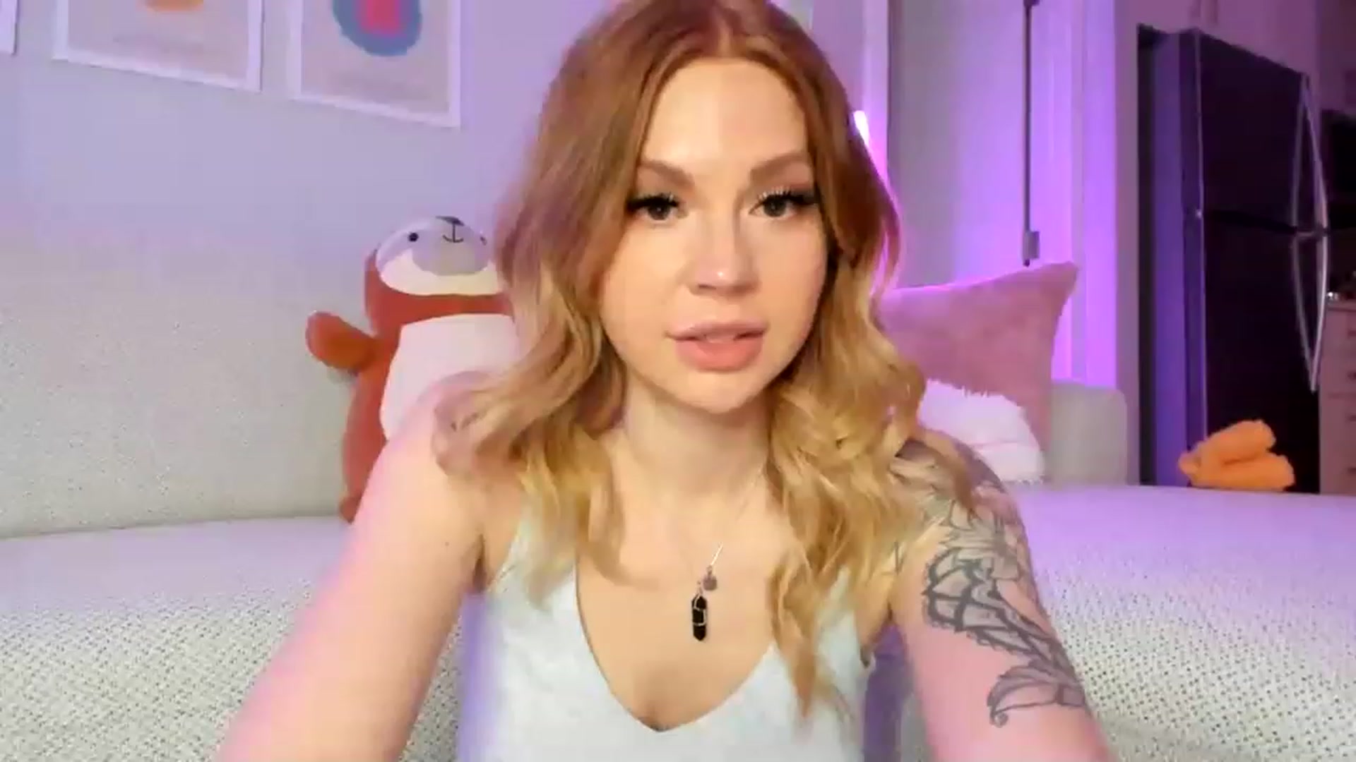 Gallery image thumbnail from ryleenova's myfreecams stream on, 02/24/2023, 04:30 image 13 of 20