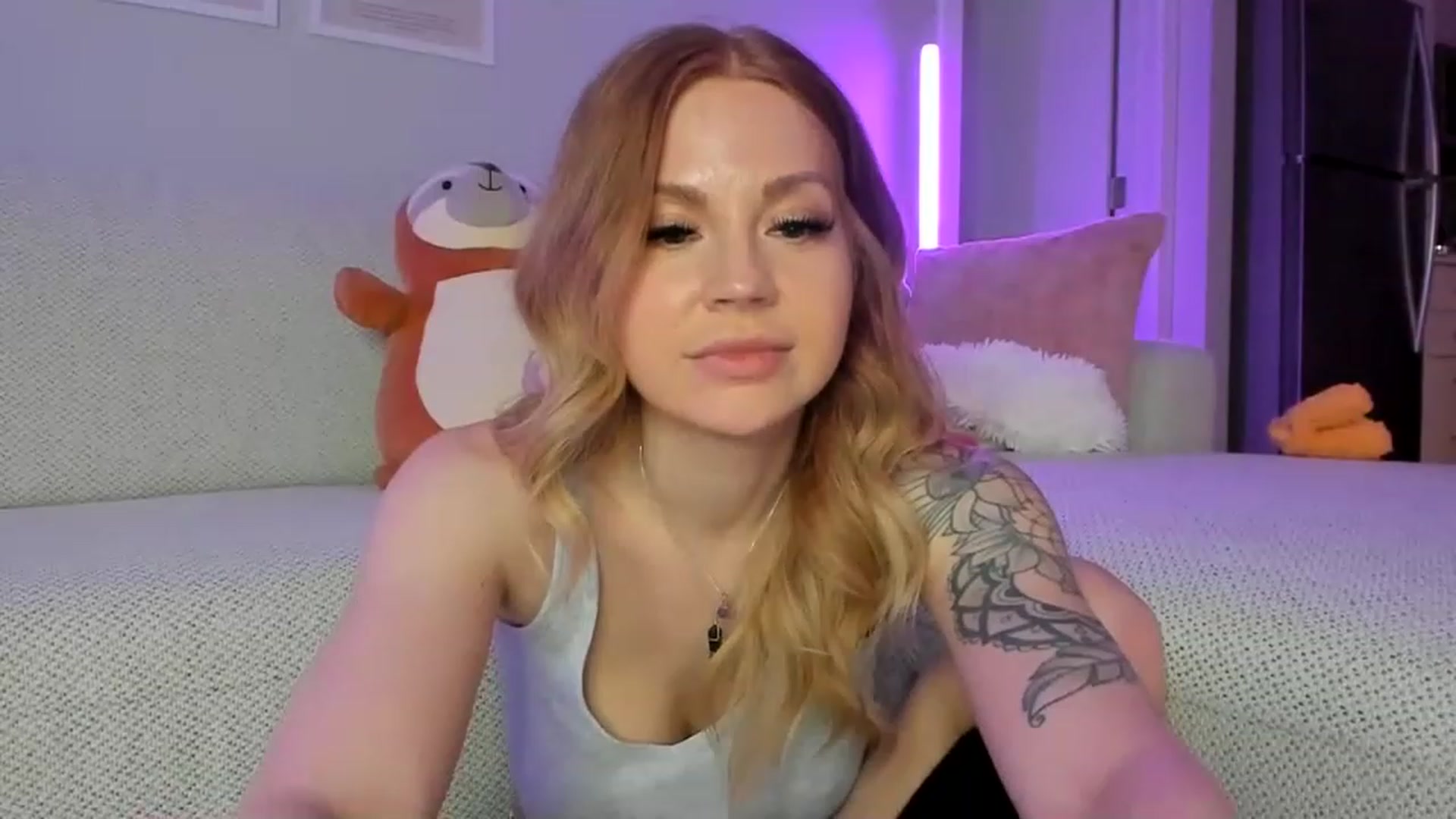 Gallery image thumbnail from ryleenova's myfreecams stream on, 02/24/2023, 04:30 image 18 of 20