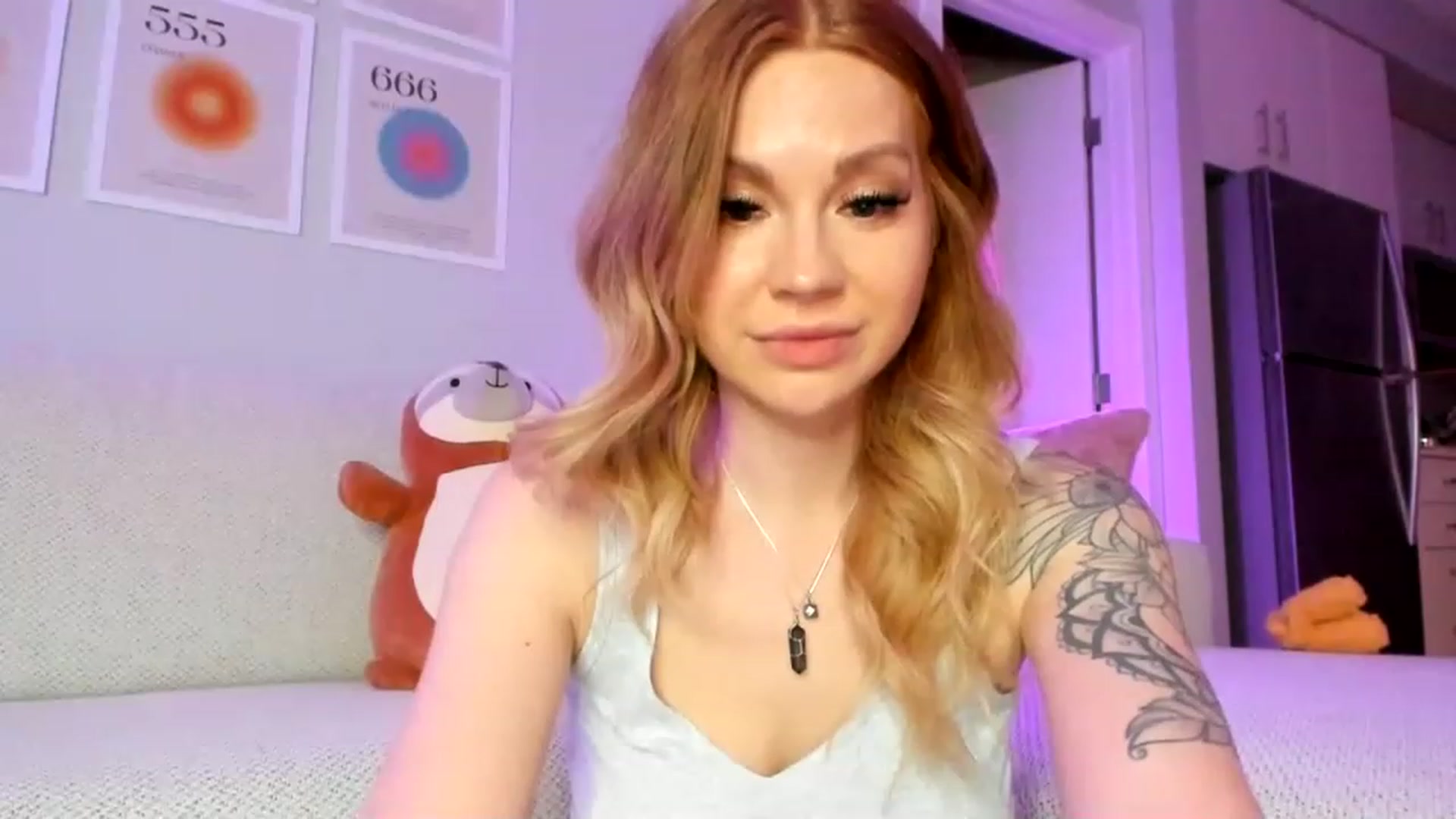 Gallery image thumbnail from ryleenova's myfreecams stream on, 02/24/2023, 04:30 image 14 of 20