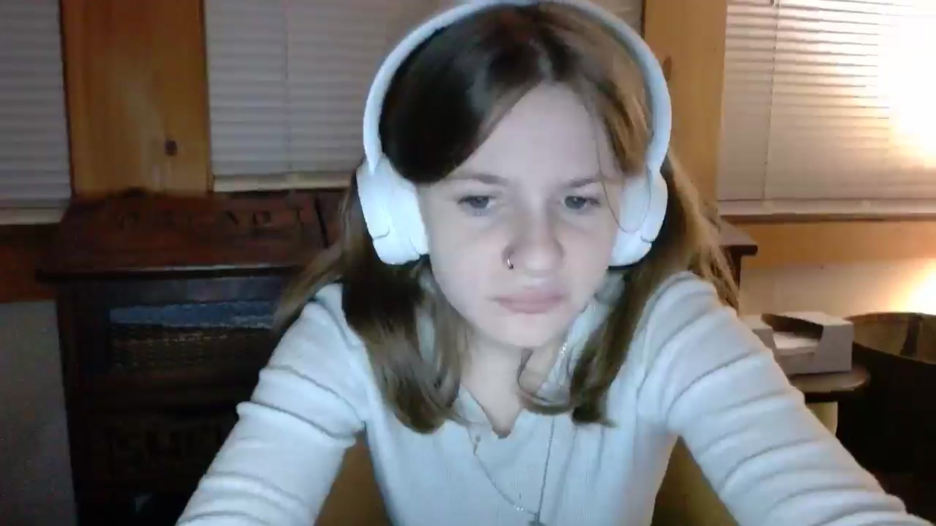 Gallery image thumbnail from sabrinalex's myfreecams stream on, 01/27/2026, 01:32 image 7 of 20