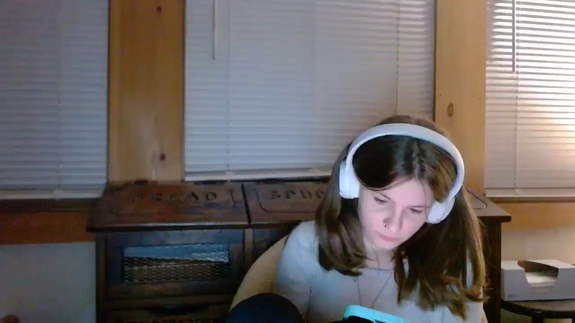 Gallery image thumbnail from sabrinalex's myfreecams stream on, 01/27/2026, 01:32 image 5 of 20