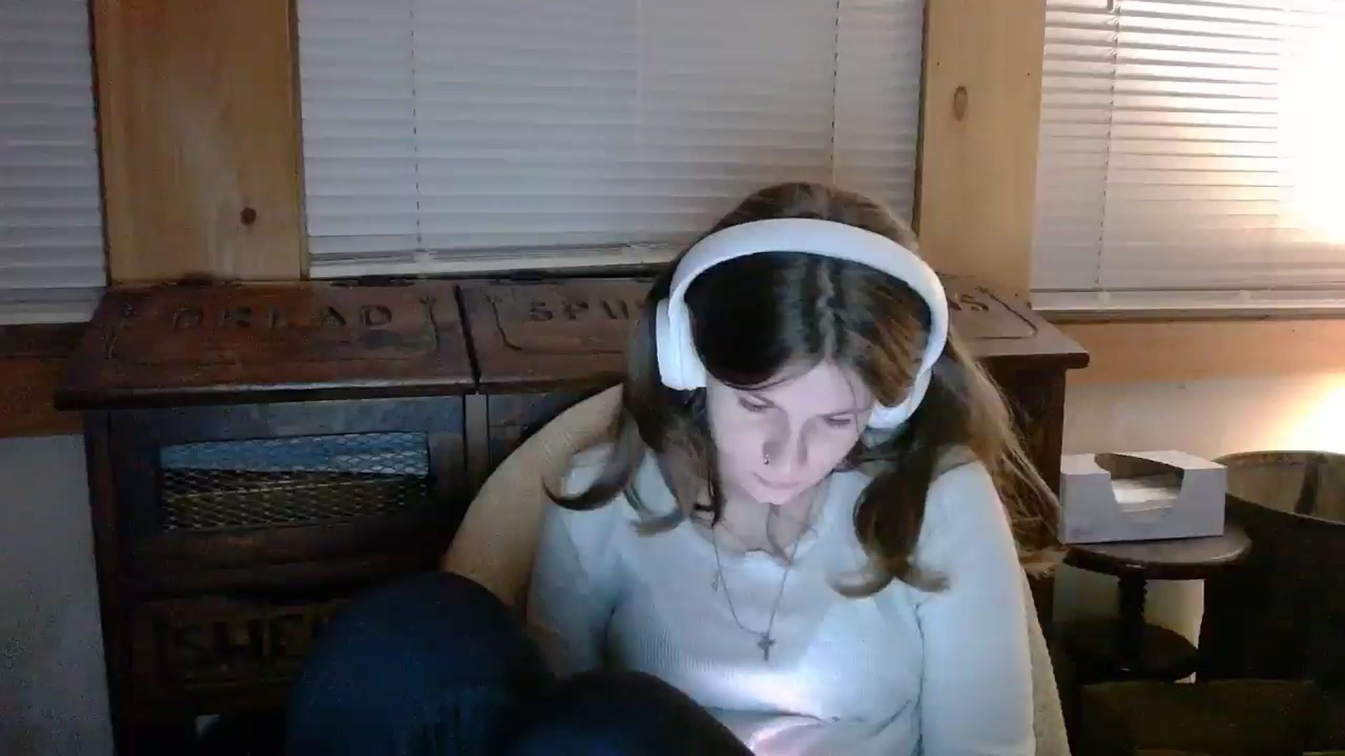 Gallery image thumbnail from sabrinalex's myfreecams stream on, 01/27/2026, 01:32 image 8 of 20