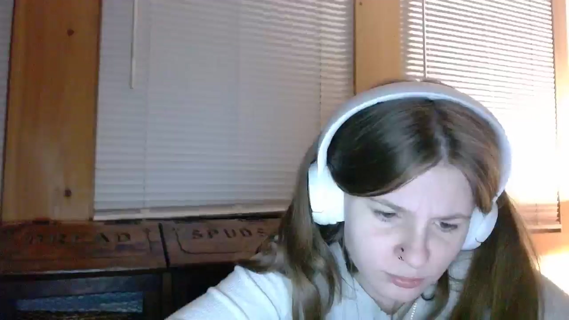 Gallery image thumbnail from sabrinalex's myfreecams stream on, 01/27/2026, 01:32 image 18 of 20