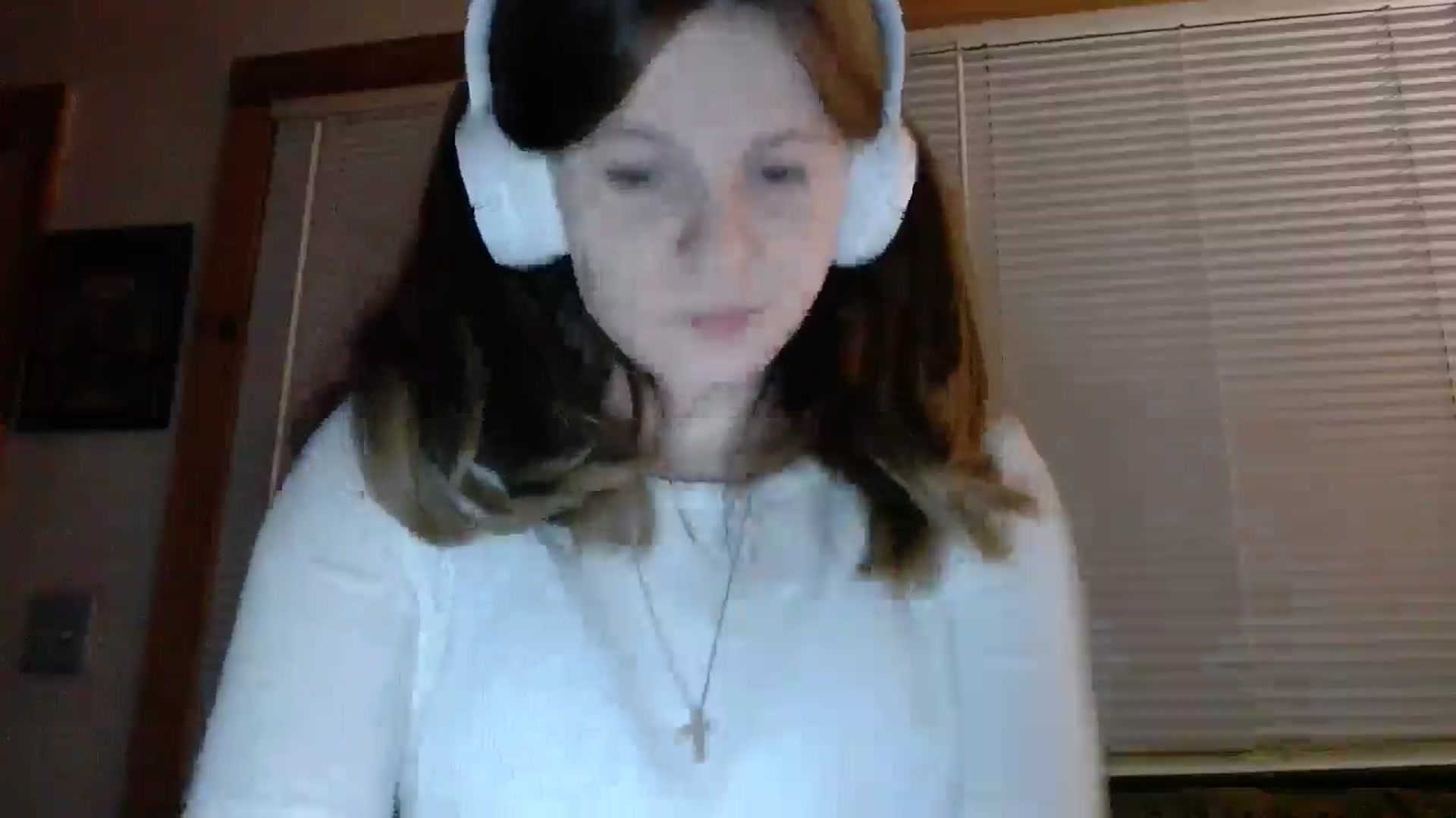 Gallery image thumbnail from sabrinalex's myfreecams stream on, 01/27/2026, 01:32 image 19 of 20