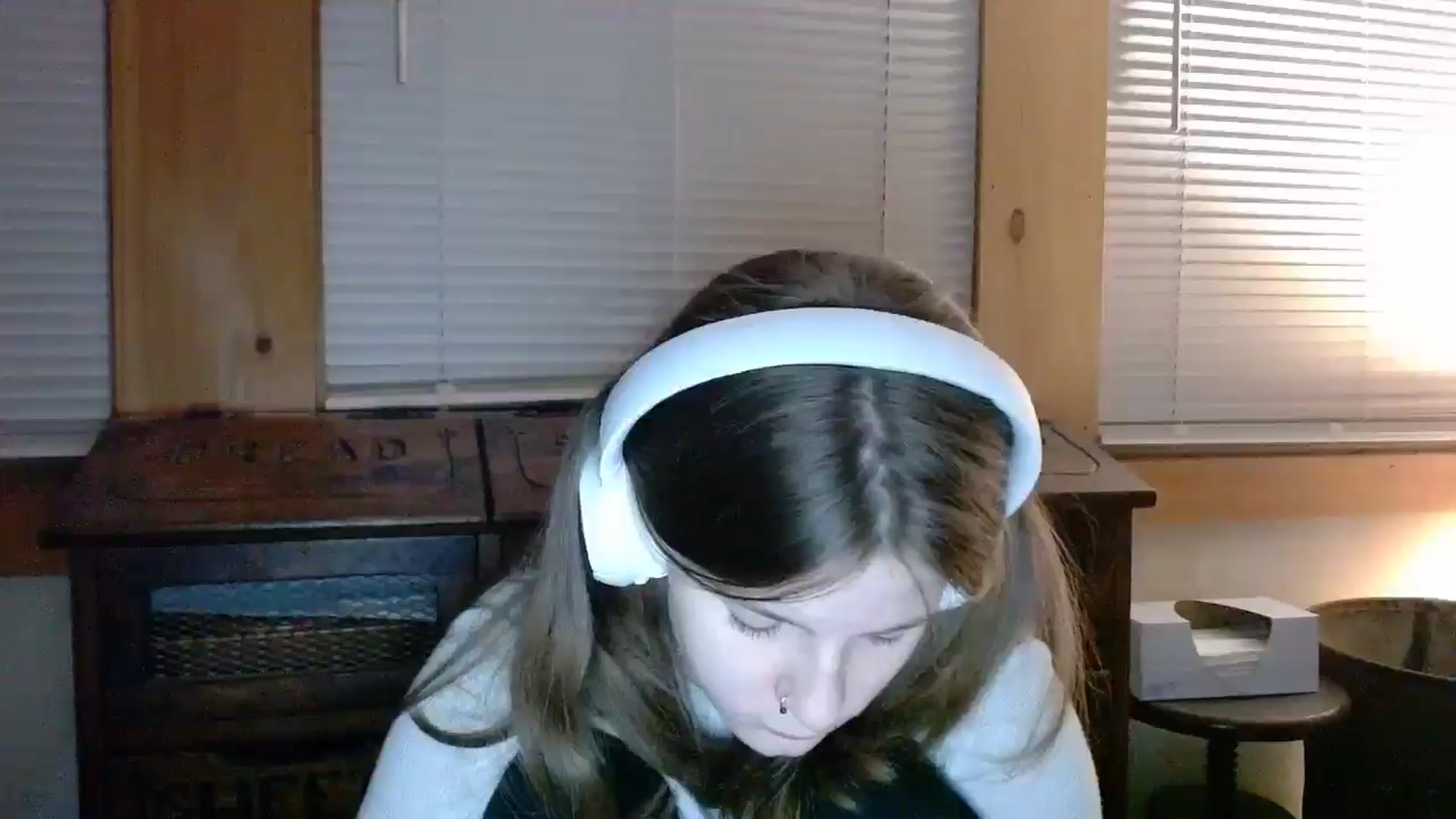Gallery image thumbnail from sabrinalex's myfreecams stream on, 01/27/2026, 01:32 image 3 of 20