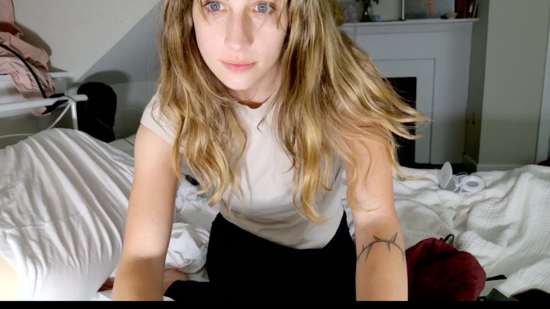 Gallery image thumbnail from sage_bunny's myfreecams stream on, 05/01/2025, 01:37 image 7 of 20