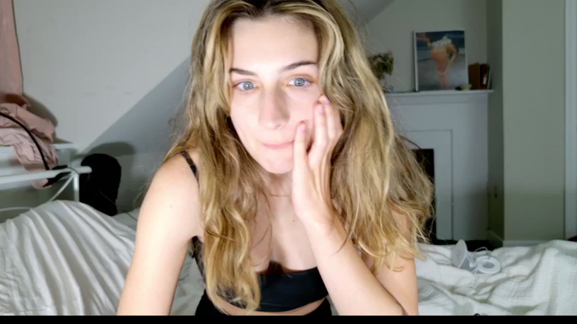 Gallery image thumbnail from sage_bunny's myfreecams stream on, 05/01/2025, 01:37 image 18 of 20