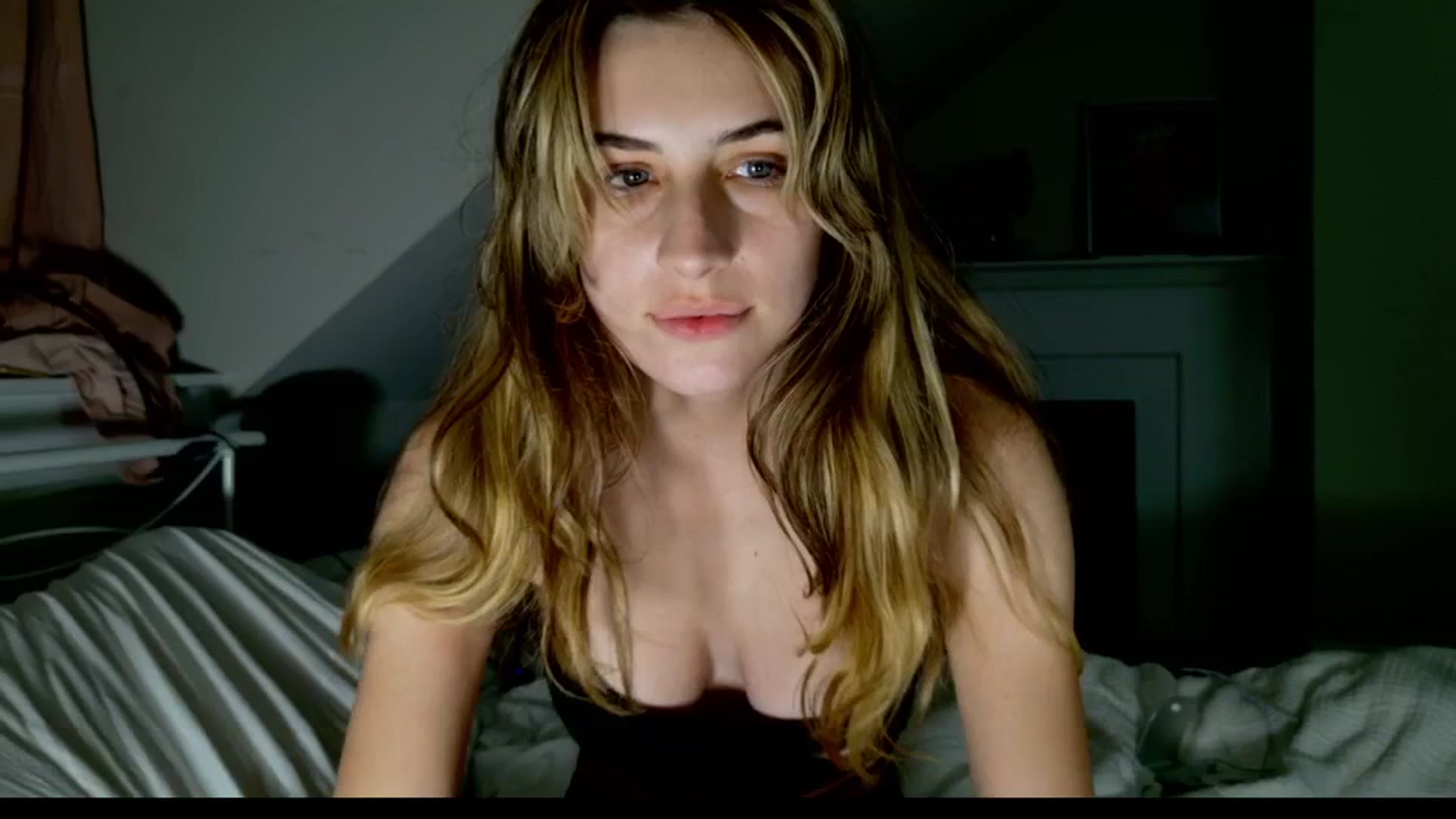 Gallery image thumbnail from sage_bunny's myfreecams stream on, 05/01/2025, 02:58 image 13 of 20