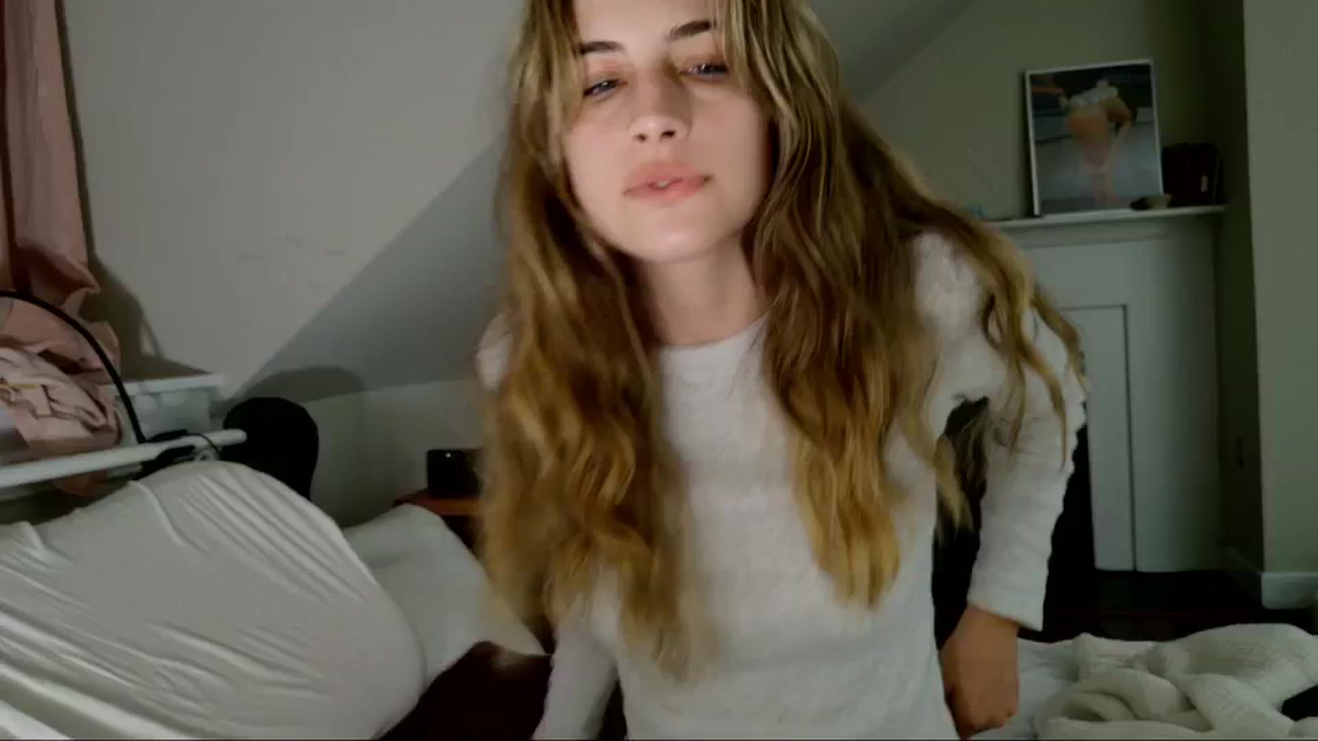 Gallery image thumbnail from sage_bunny's myfreecams stream on, 05/07/2025, 03:45 image 9 of 20