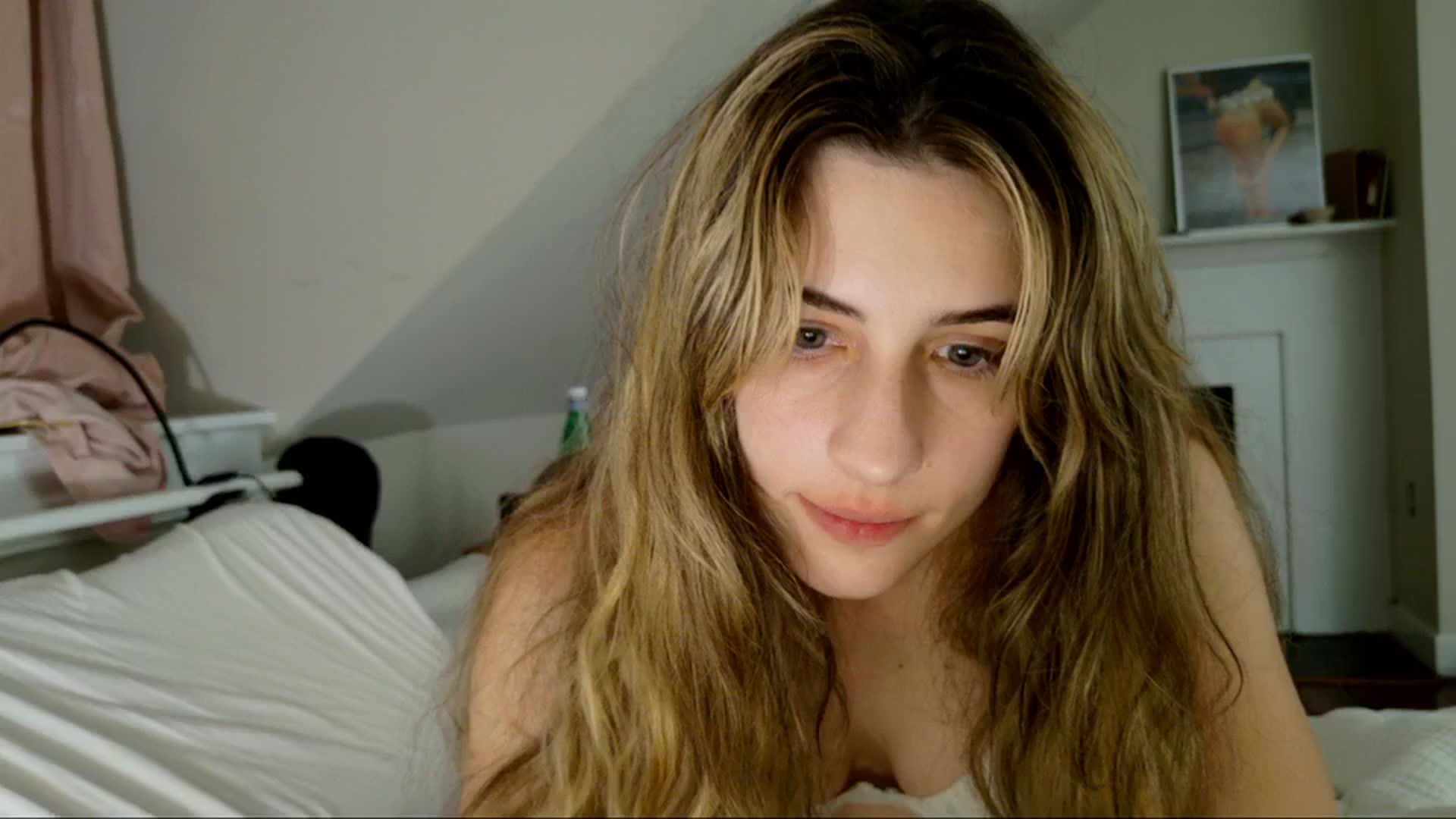 Gallery image thumbnail from sage_bunny's myfreecams stream on, 05/07/2025, 03:45 image 19 of 20