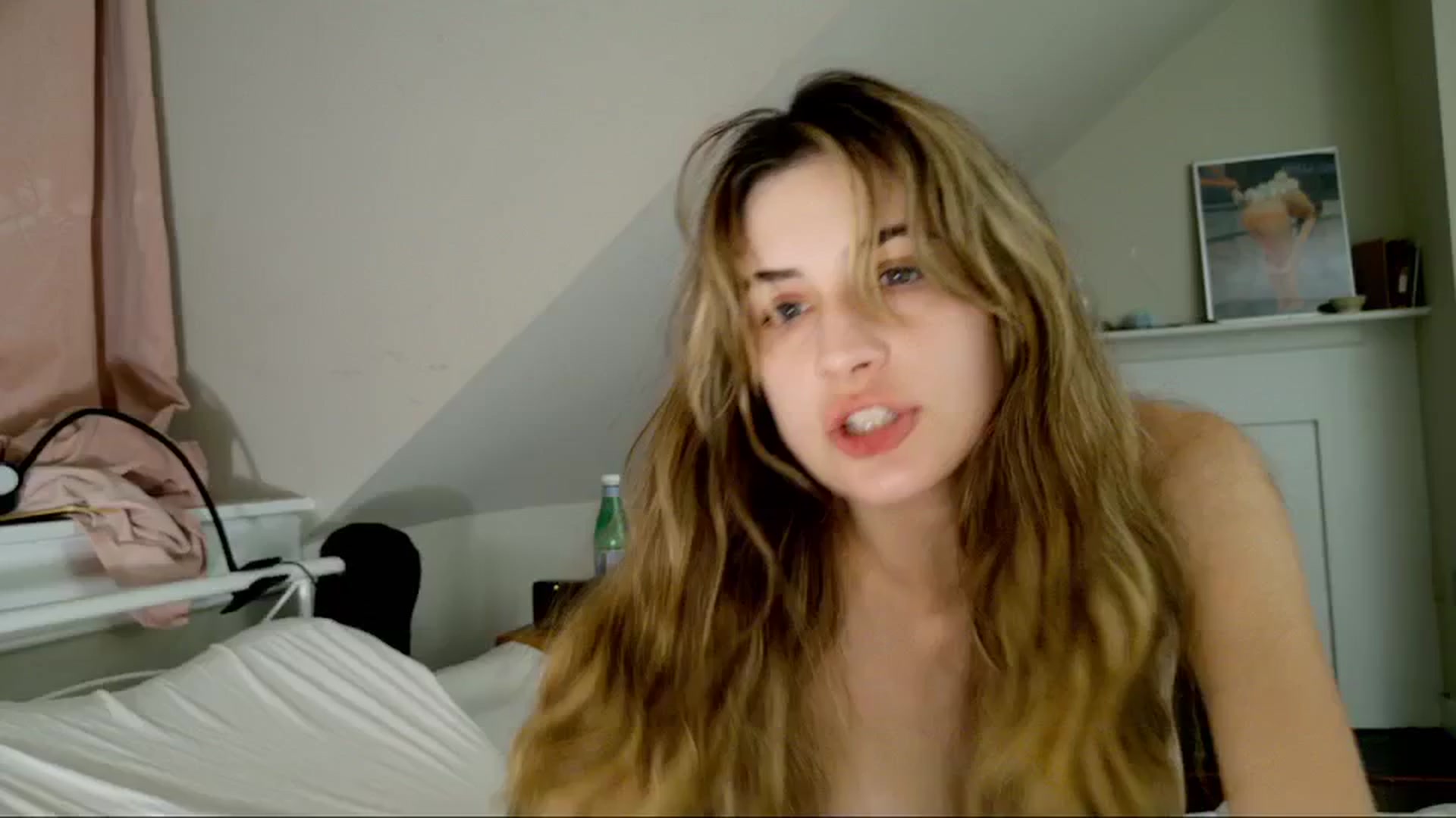 Gallery image thumbnail from sage_bunny's myfreecams stream on, 05/07/2025, 04:37 image 4 of 20