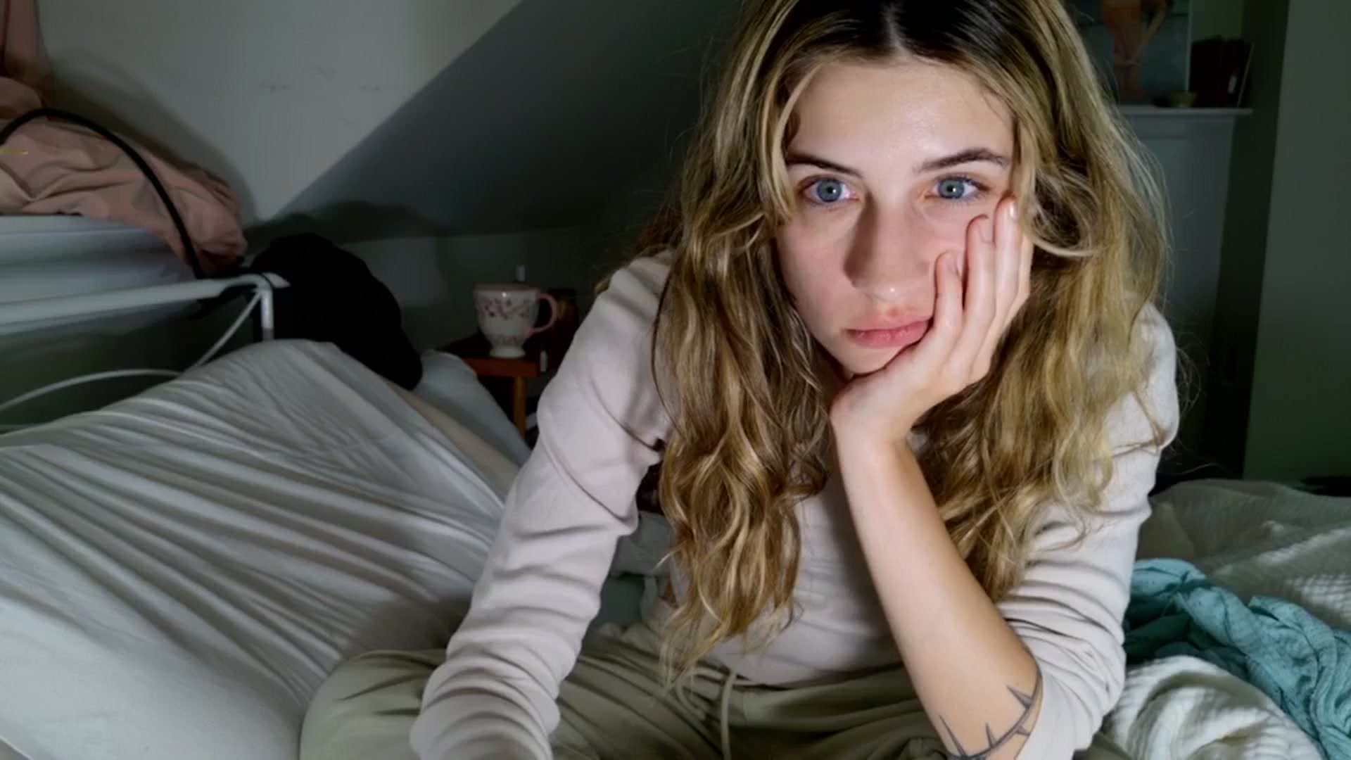 Gallery image thumbnail from sage_bunny's myfreecams stream on, 05/10/2025, 04:13 image 15 of 20
