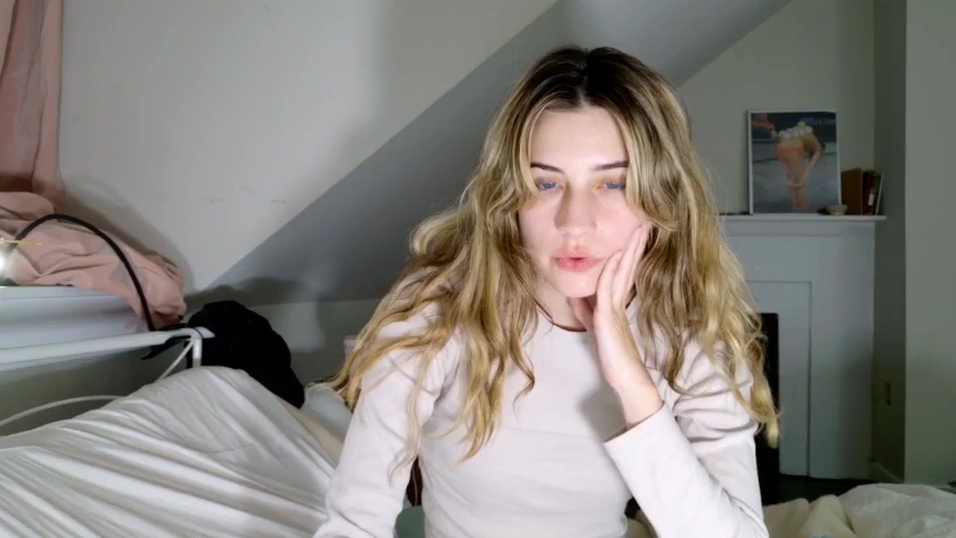 Gallery image thumbnail from sage_bunny's myfreecams stream on, 05/10/2025, 04:13 image 10 of 20