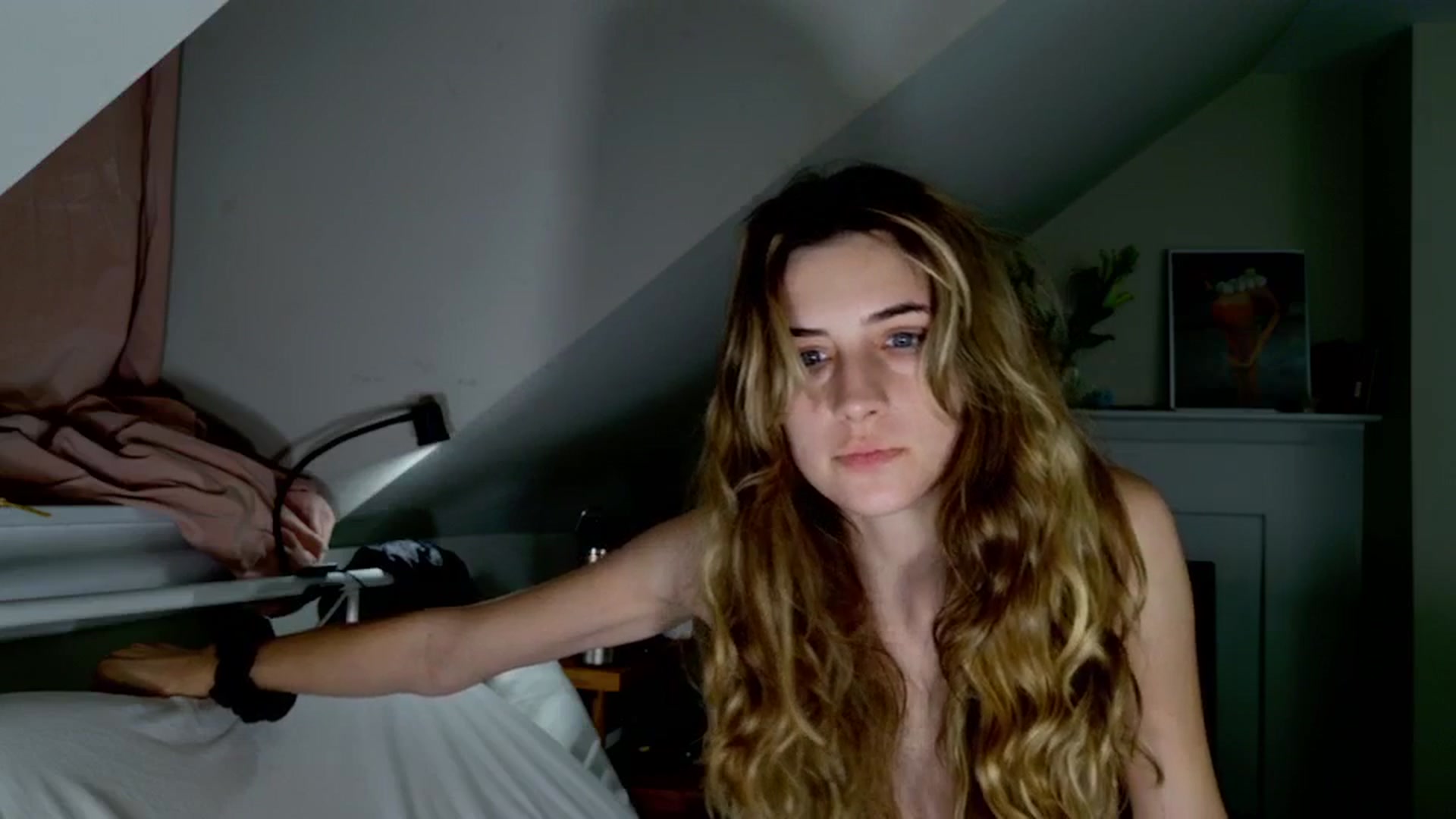 Gallery image thumbnail from sage_bunny's myfreecams stream on, 05/16/2025, 03:48 image 17 of 20
