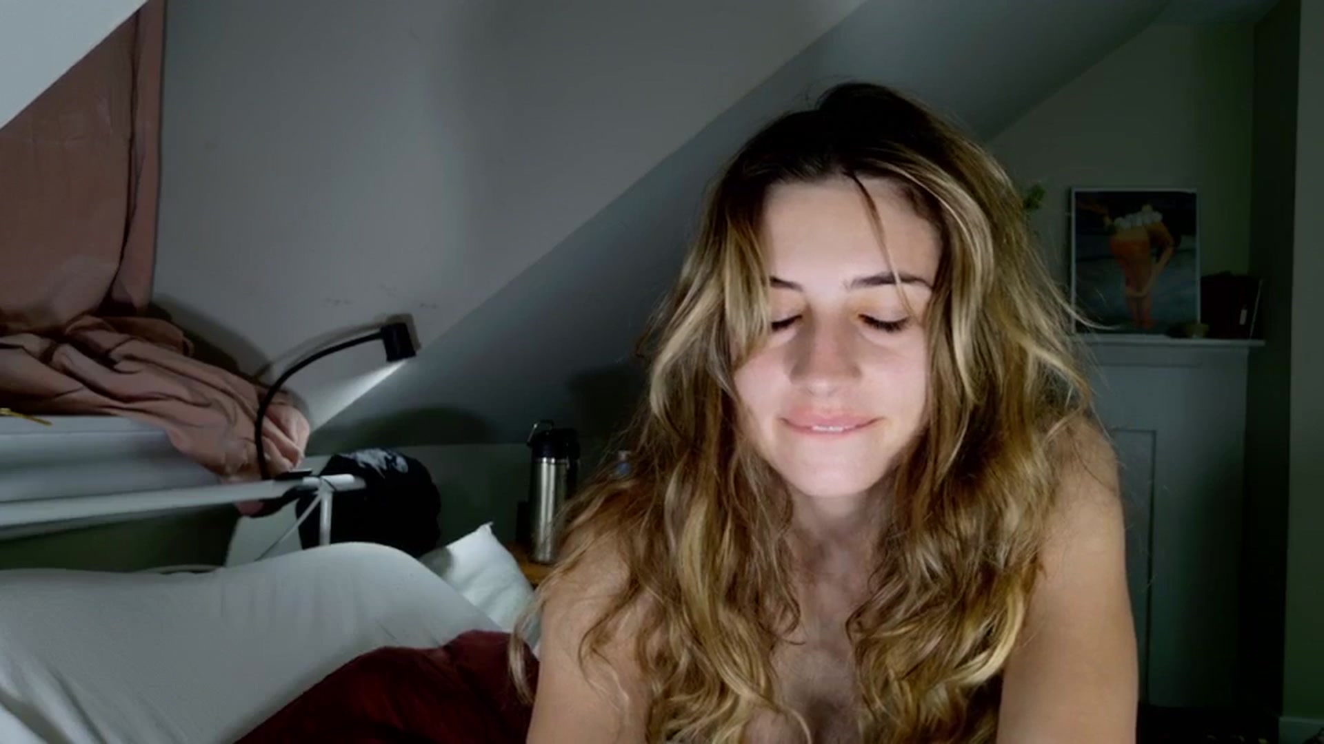 Gallery image thumbnail from sage_bunny's myfreecams stream on, 05/16/2025, 03:48 image 9 of 20