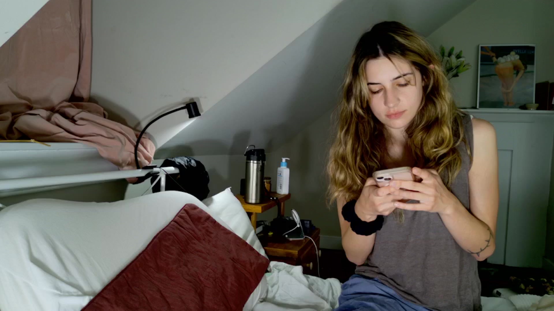 Gallery image thumbnail from sage_bunny's myfreecams stream on, 05/16/2025, 03:48 image 1 of 20
