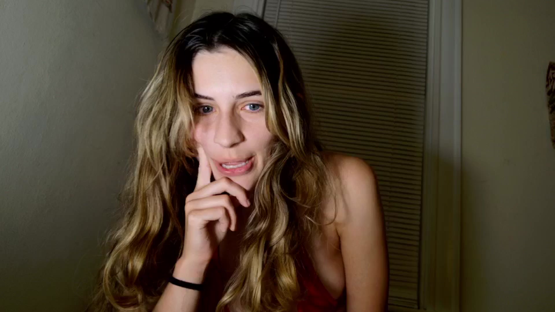 Gallery image thumbnail from sage_bunny's myfreecams stream on, 06/29/2025, 04:35 image 19 of 20