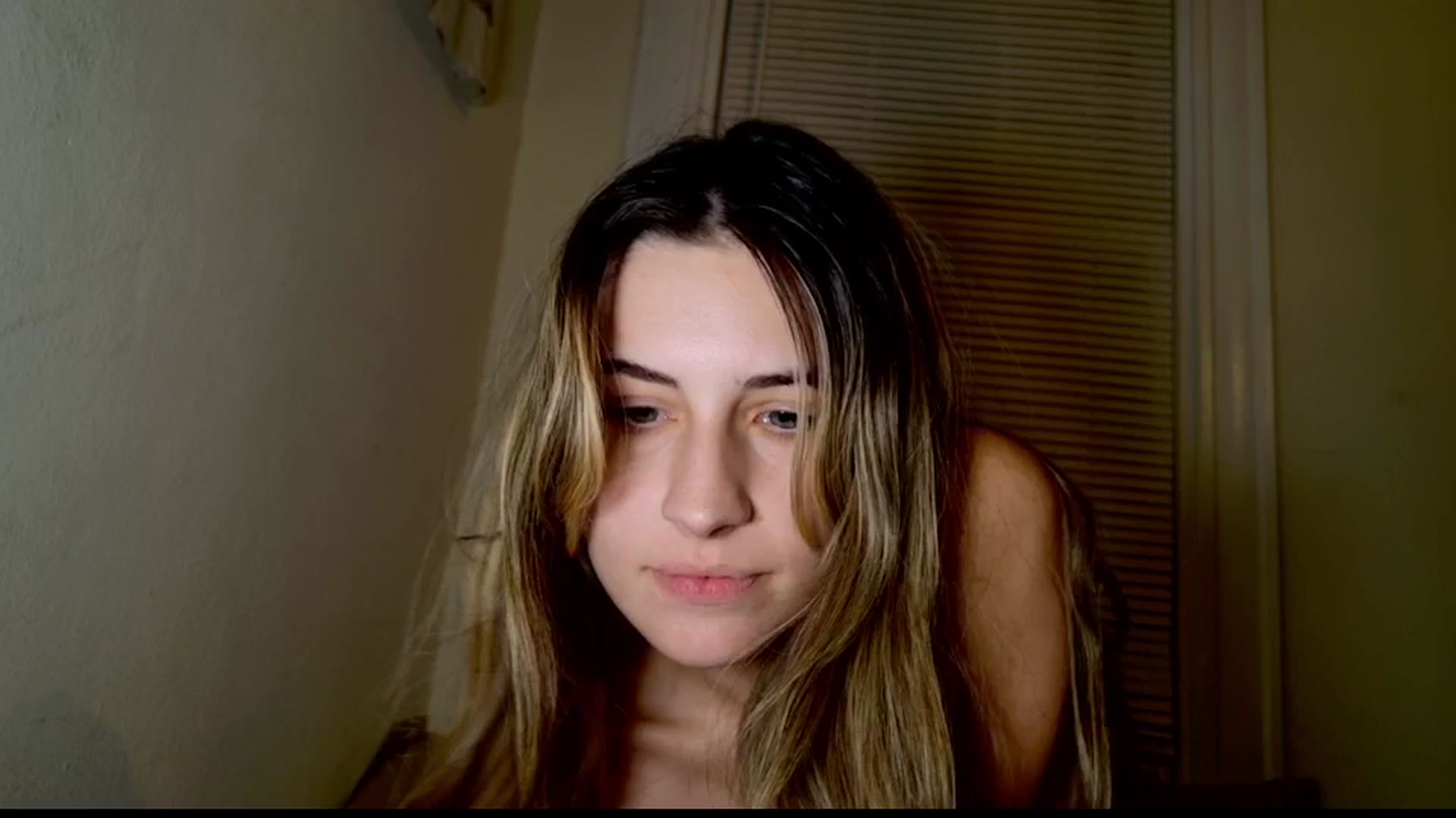 Gallery image thumbnail from sage_bunny's myfreecams stream on, 07/08/2025, 01:17 image 16 of 20