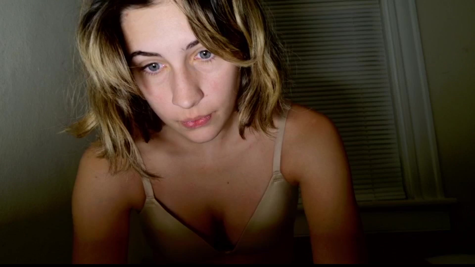 Gallery image thumbnail from sage_bunny's myfreecams stream on, 07/27/2025, 06:41 image 10 of 20