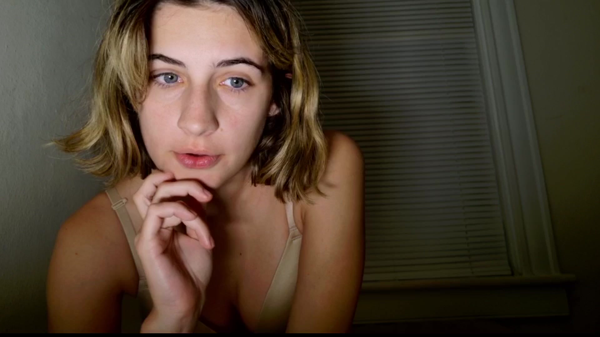 Gallery image thumbnail from sage_bunny's myfreecams stream on, 07/27/2025, 06:41 image 11 of 20