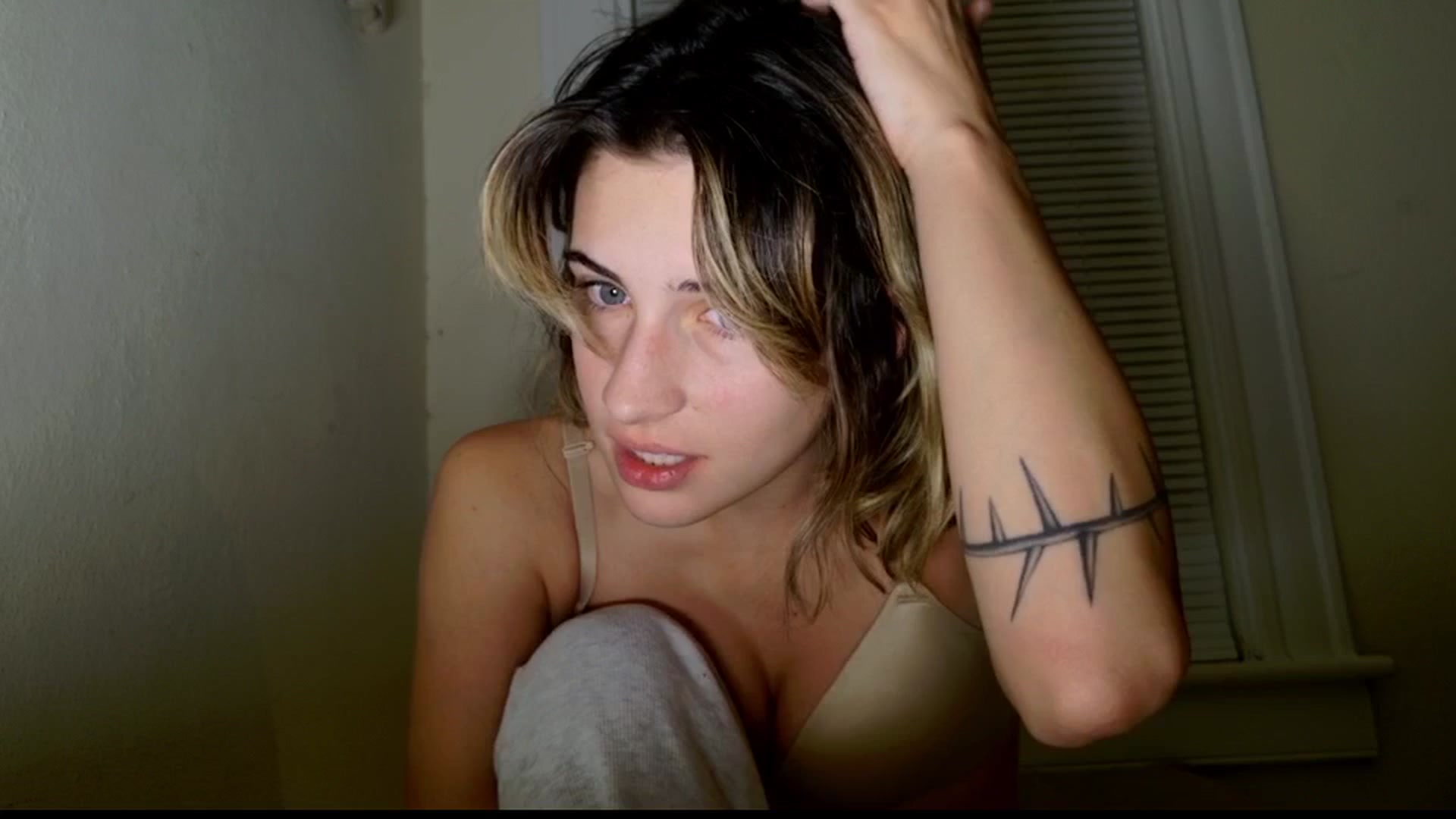 Gallery image thumbnail from sage_bunny's myfreecams stream on, 07/27/2025, 06:41 image 16 of 20
