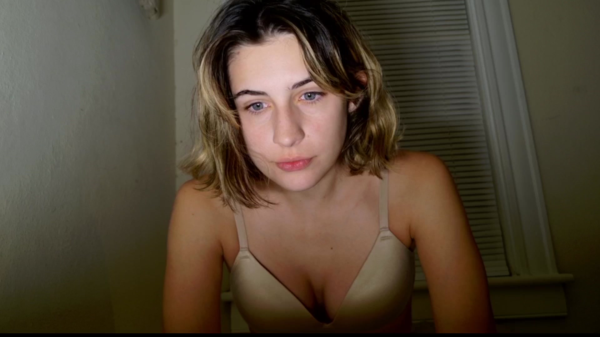 Gallery image thumbnail from sage_bunny's myfreecams stream on, 07/27/2025, 06:41 image 17 of 20