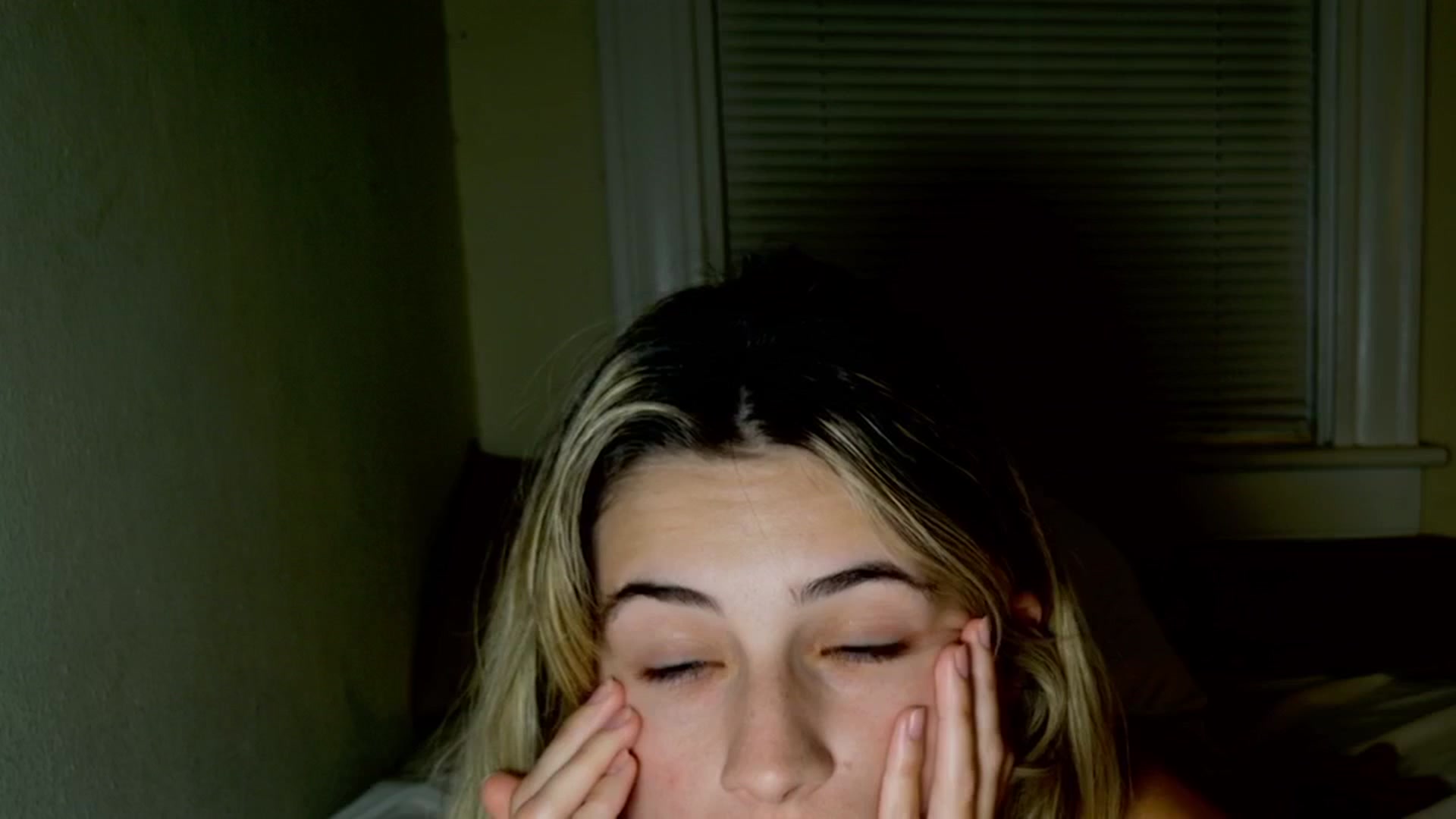Gallery image thumbnail from sage_bunny's myfreecams stream on, 09/04/2025, 05:19 image 8 of 20