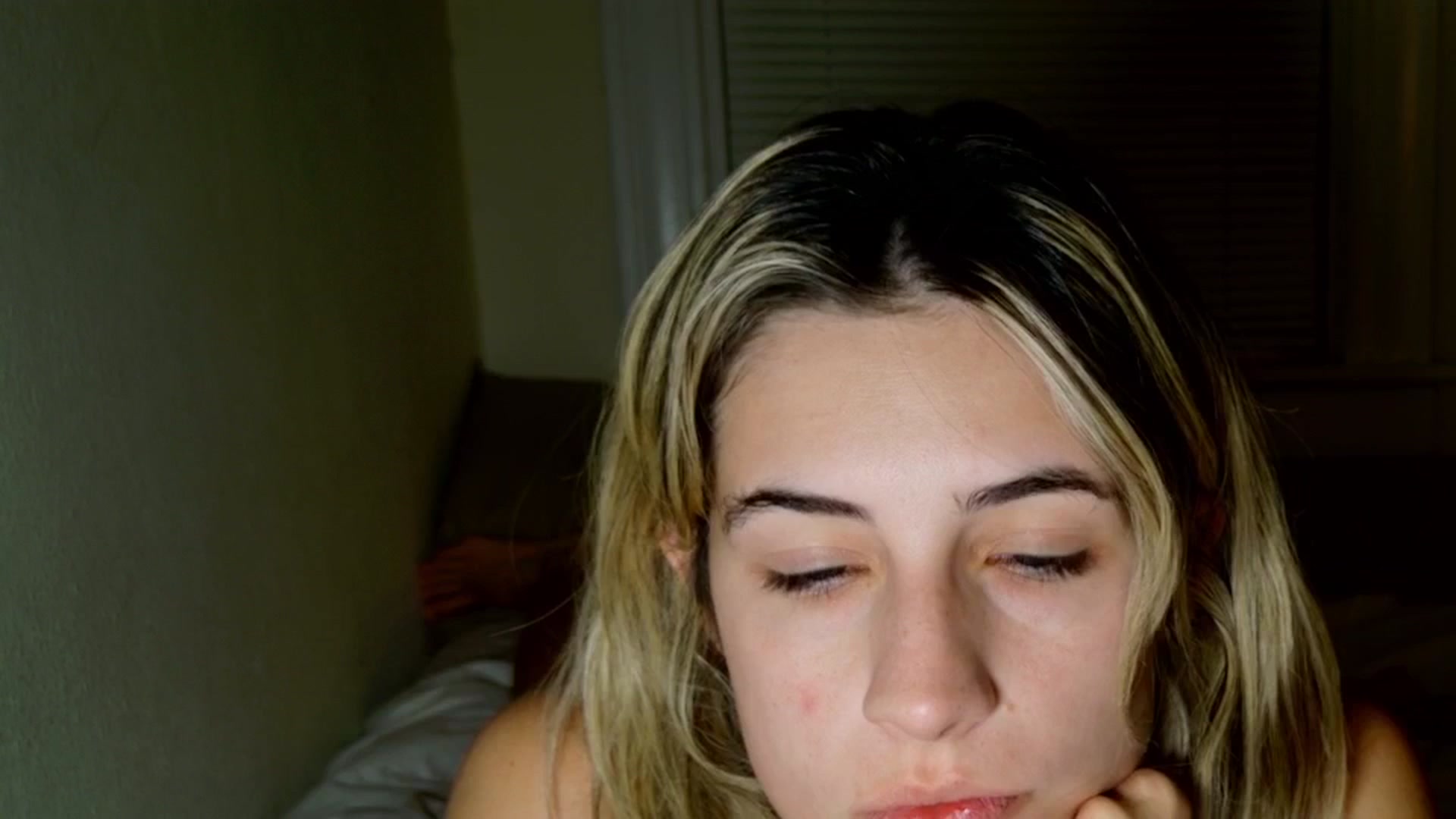 Gallery image thumbnail from sage_bunny's myfreecams stream on, 09/04/2025, 05:19 image 18 of 20