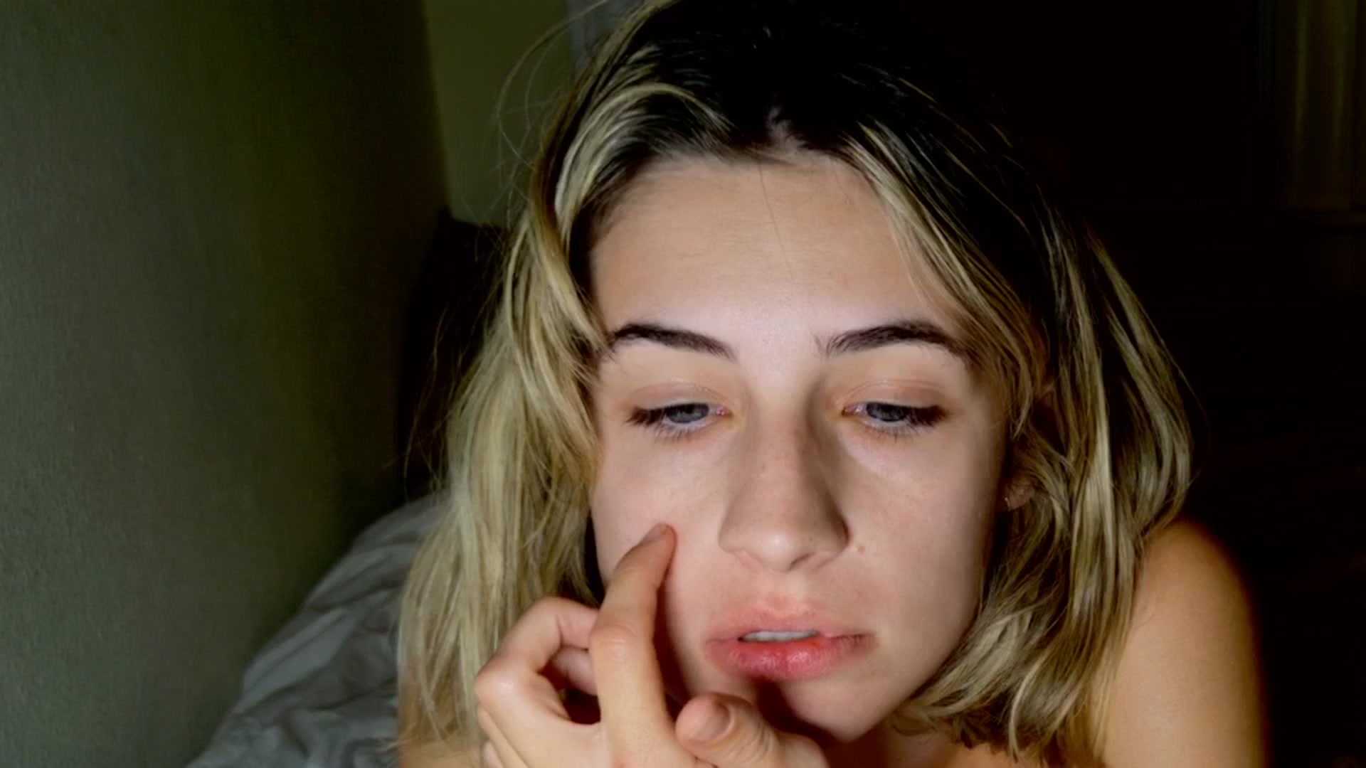 Gallery image thumbnail from sage_bunny's myfreecams stream on, 09/04/2025, 05:19 image 11 of 20