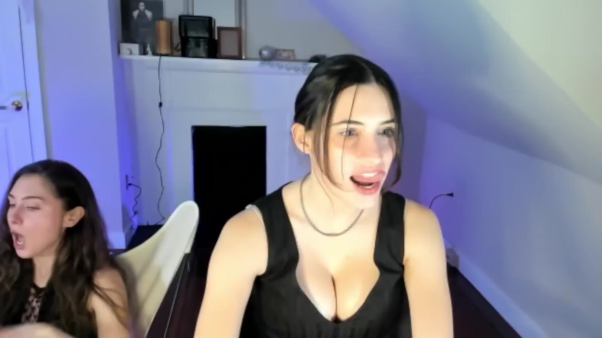 Gallery image thumbnail from sagebunny1's myfreecams stream on, 01/01/2025, 07:22 image 3 of 20